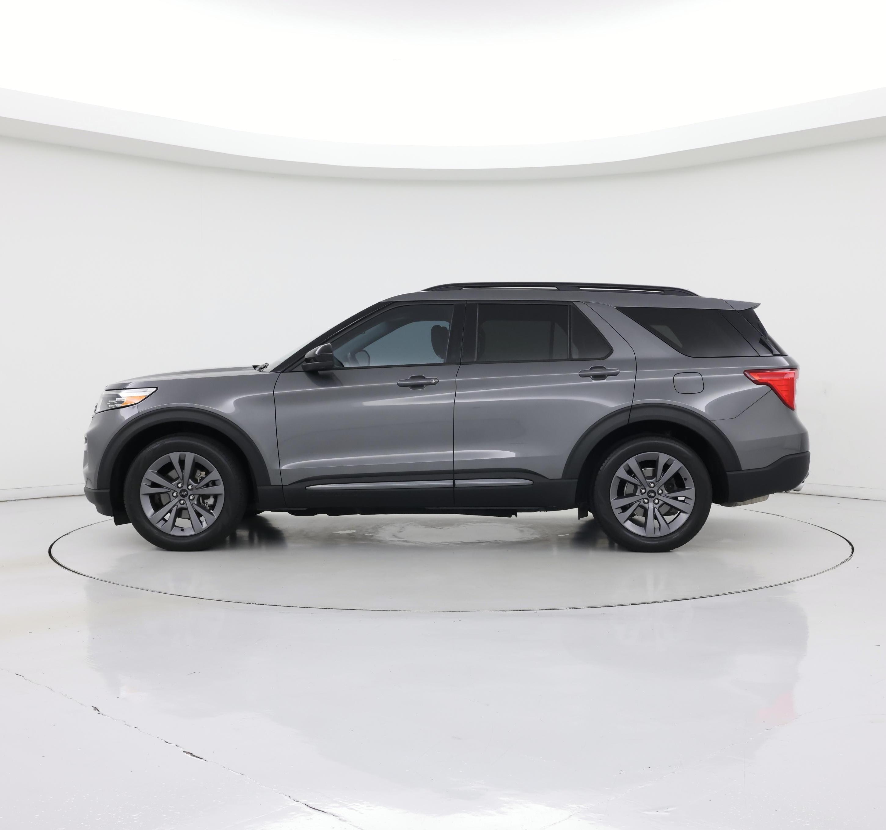 Thumbnail: 2023 Ford Explorer - 3