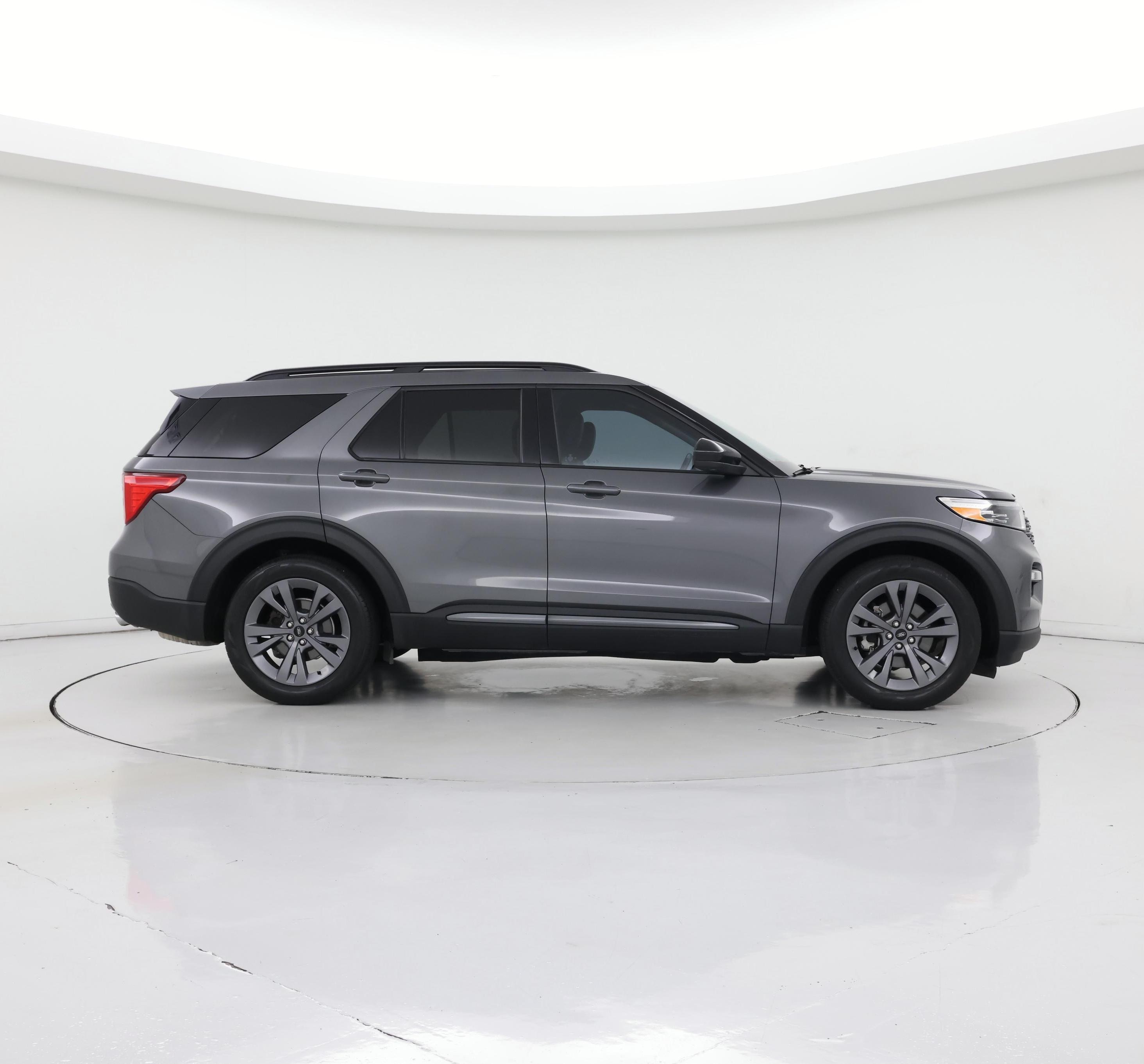 Thumbnail: 2023 Ford Explorer - 7