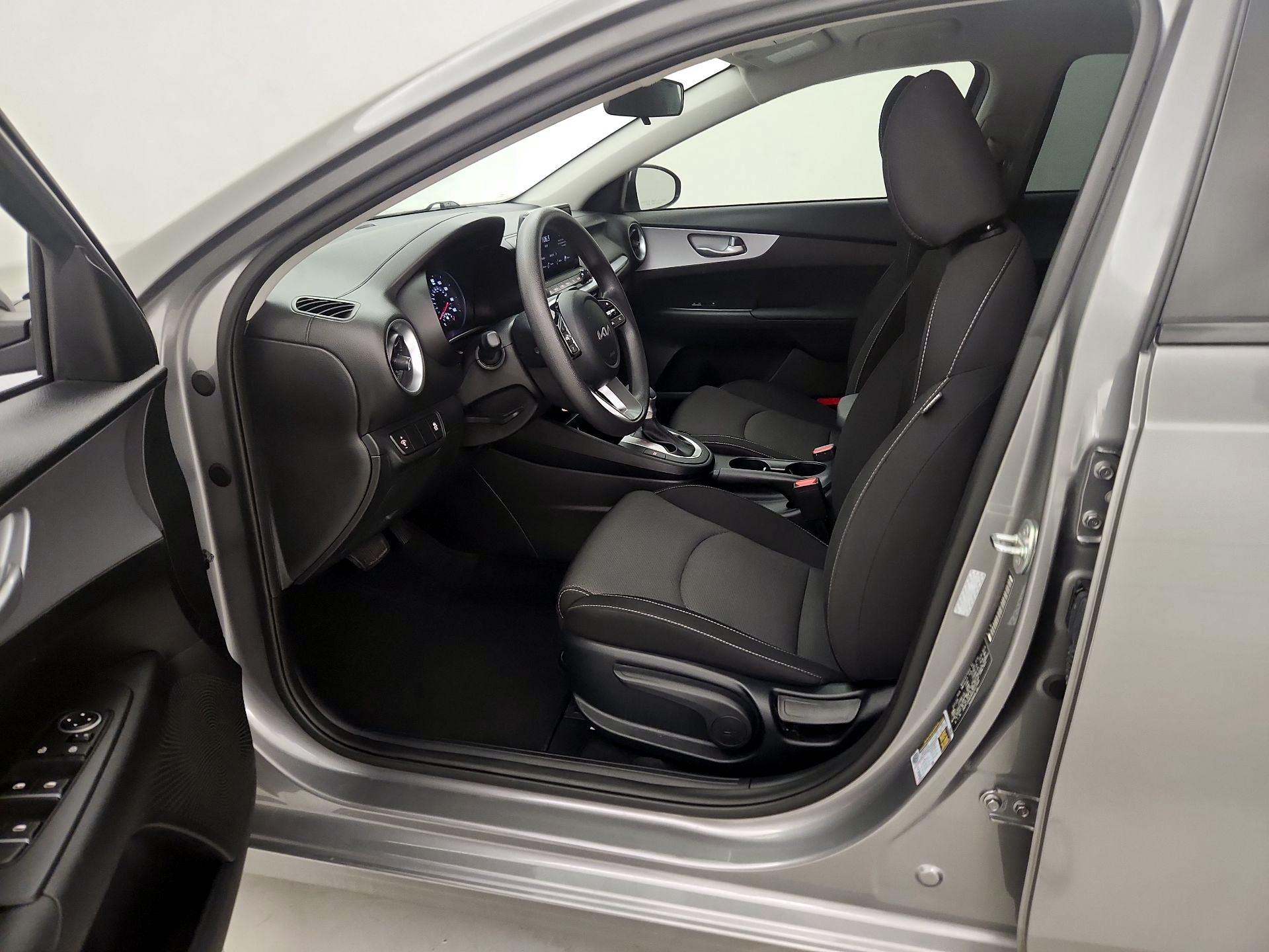 Thumbnail: 2024 Kia Forte - 11