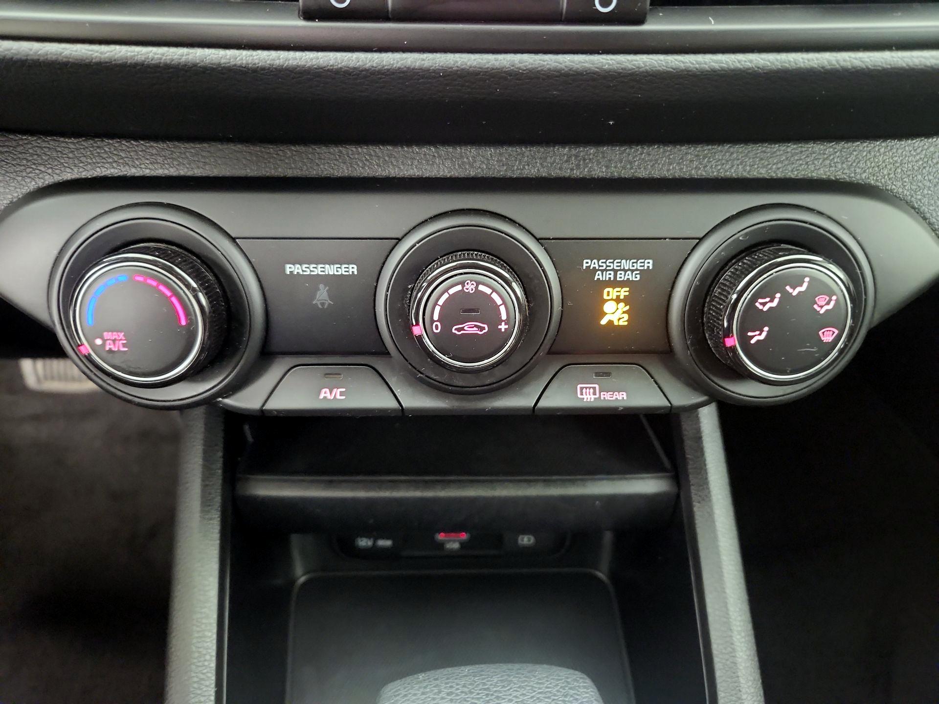 Thumbnail: 2024 Kia Forte - 16