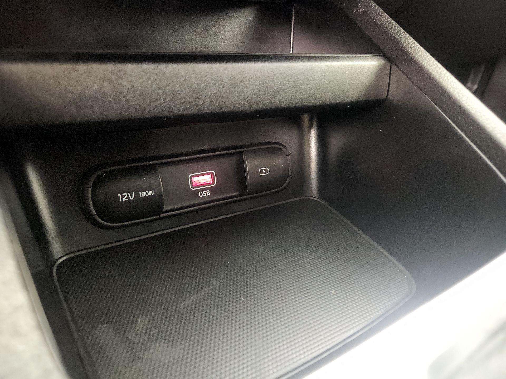 Thumbnail: 2024 Kia Forte - 18