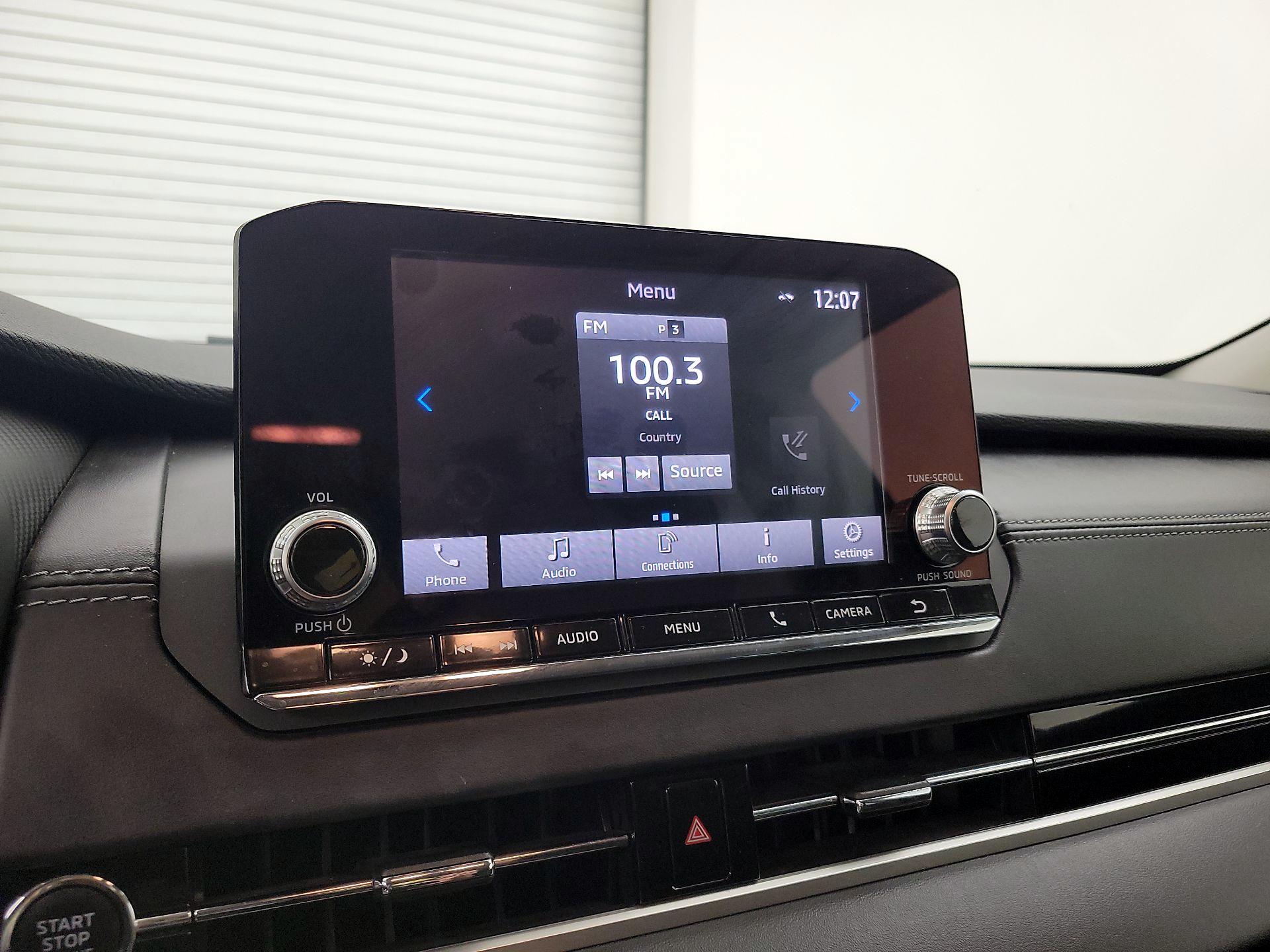 Thumbnail: 2022 Mitsubishi Outlander - 15