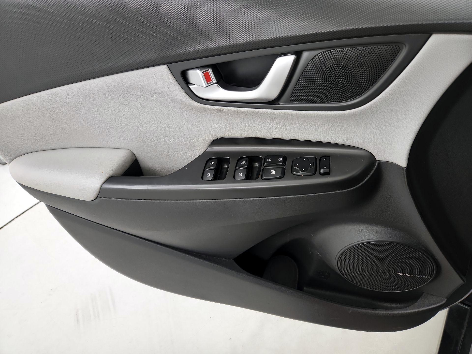 Thumbnail: 2022 Hyundai Kona - 12