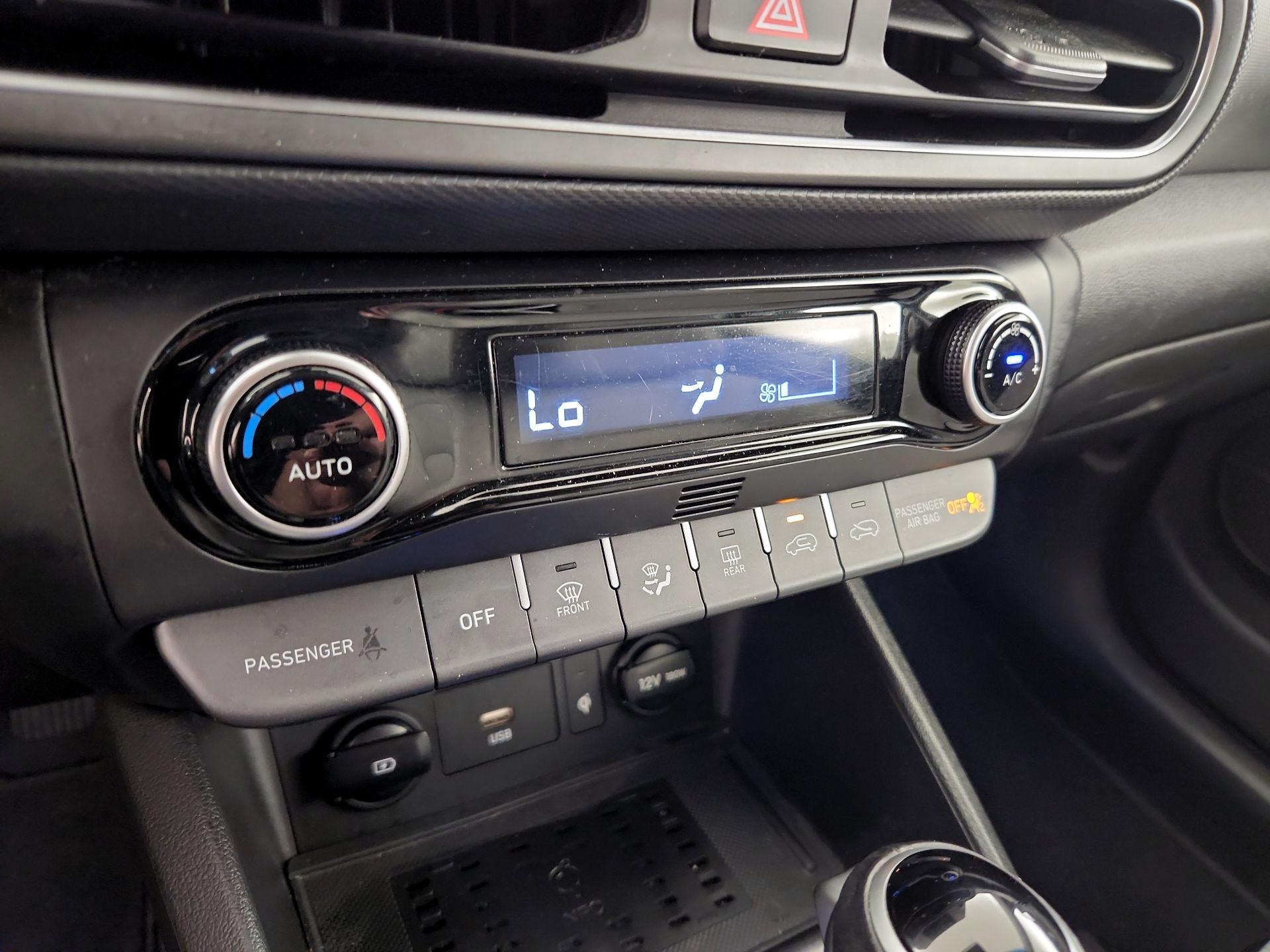 Thumbnail: 2022 Hyundai Kona - 17