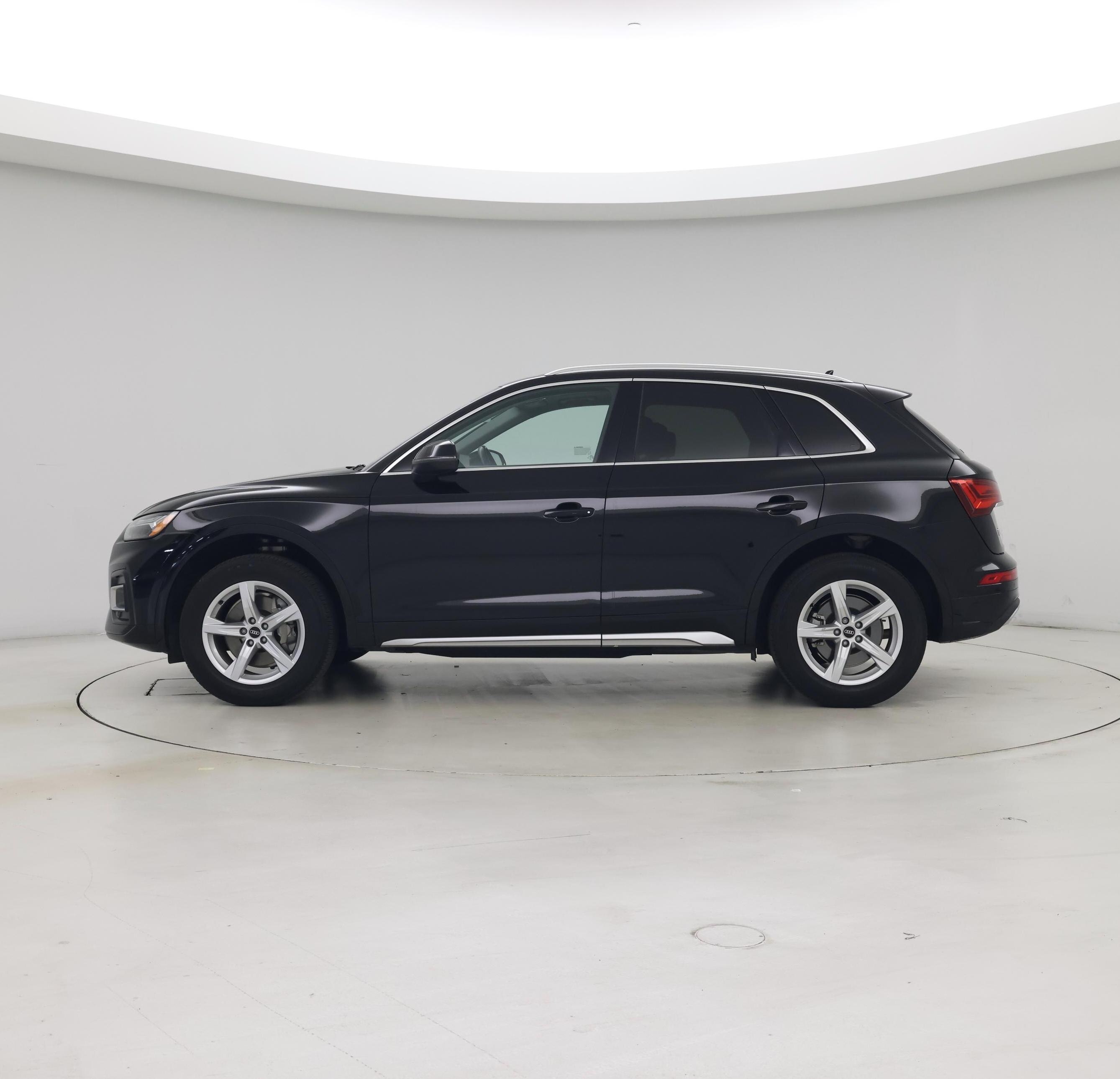 Thumbnail: 2021 Audi Q5 - 3