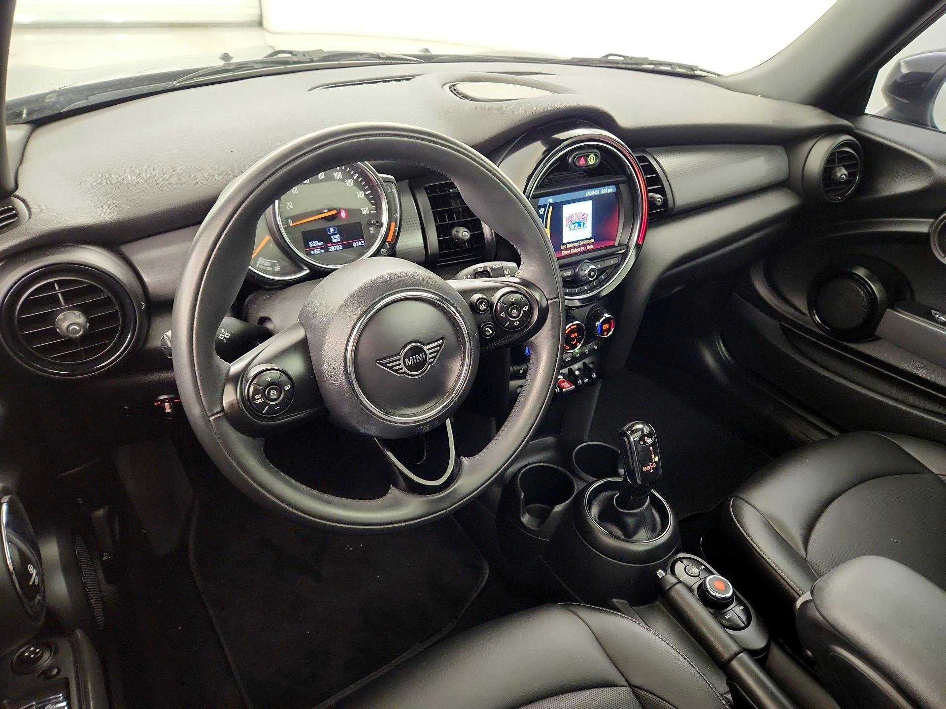 Thumbnail: 2021 MINI Cooper Hardtop - 9