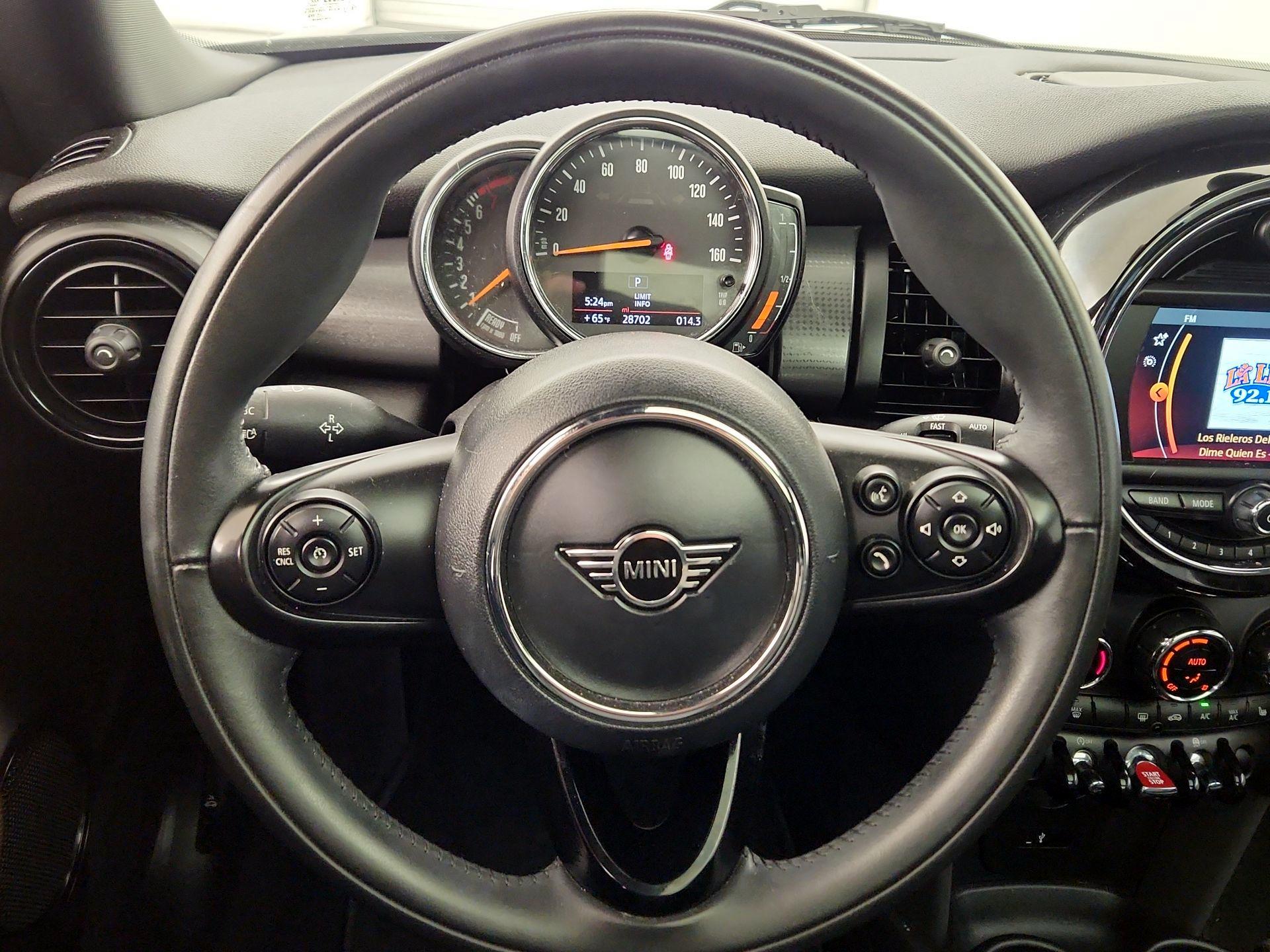 Thumbnail: 2021 MINI Cooper Hardtop - 10