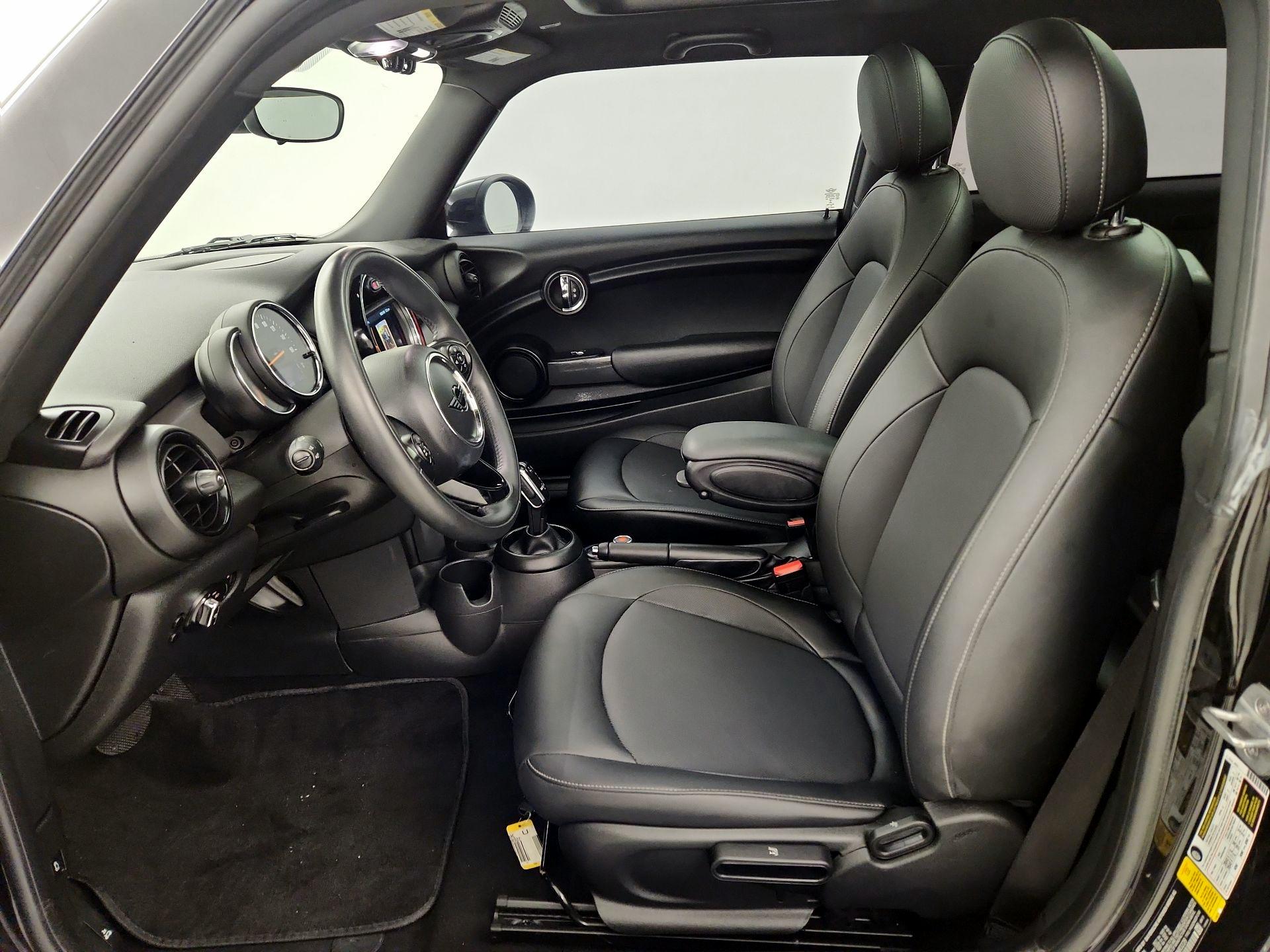 Thumbnail: 2021 MINI Cooper Hardtop - 11