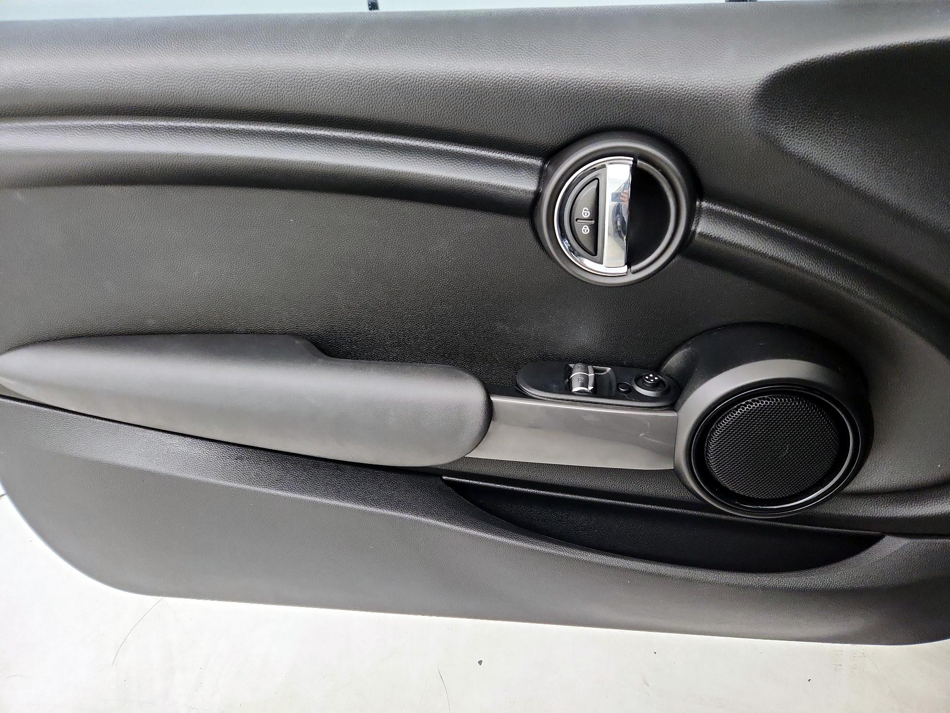 Thumbnail: 2021 MINI Cooper Hardtop - 12