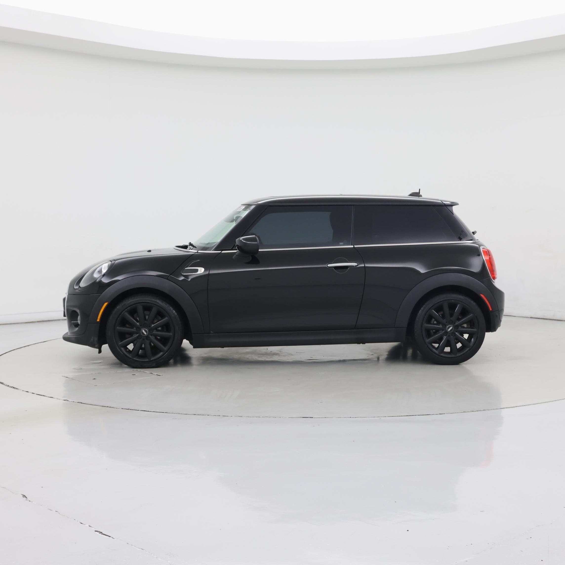 Thumbnail: 2021 MINI Cooper Hardtop - 3