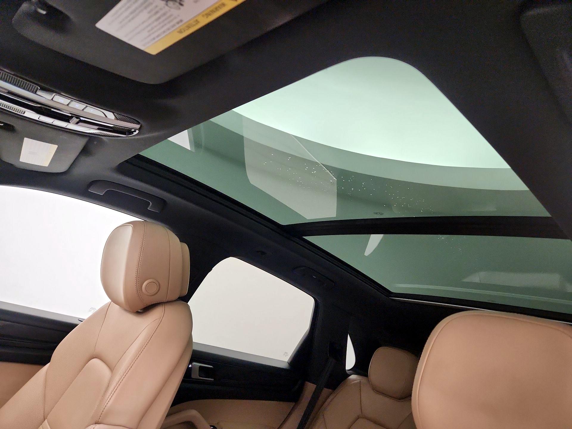 Thumbnail: 2020 Porsche Cayenne - 20