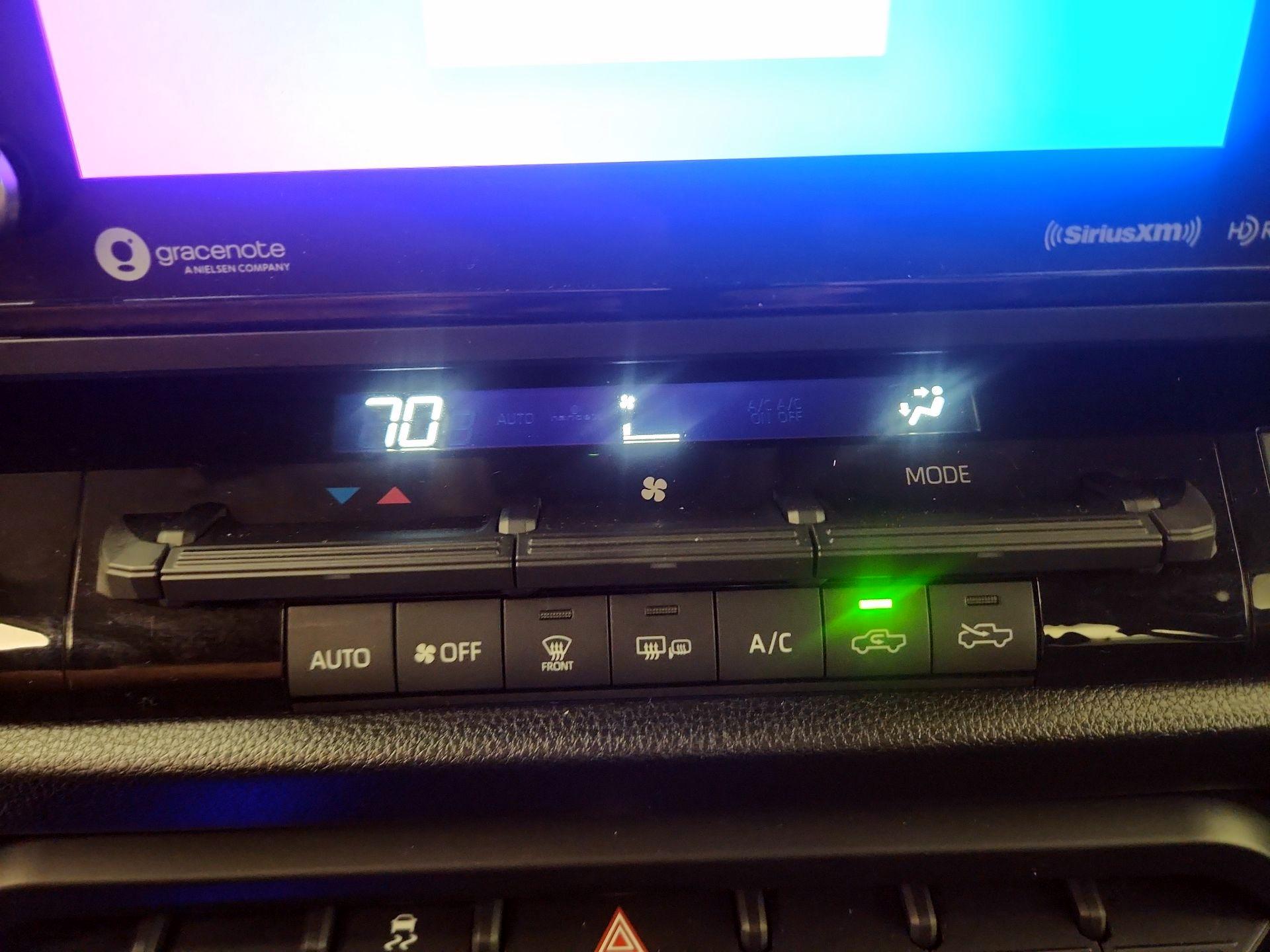 Thumbnail: 2023 Toyota Tundra - 14