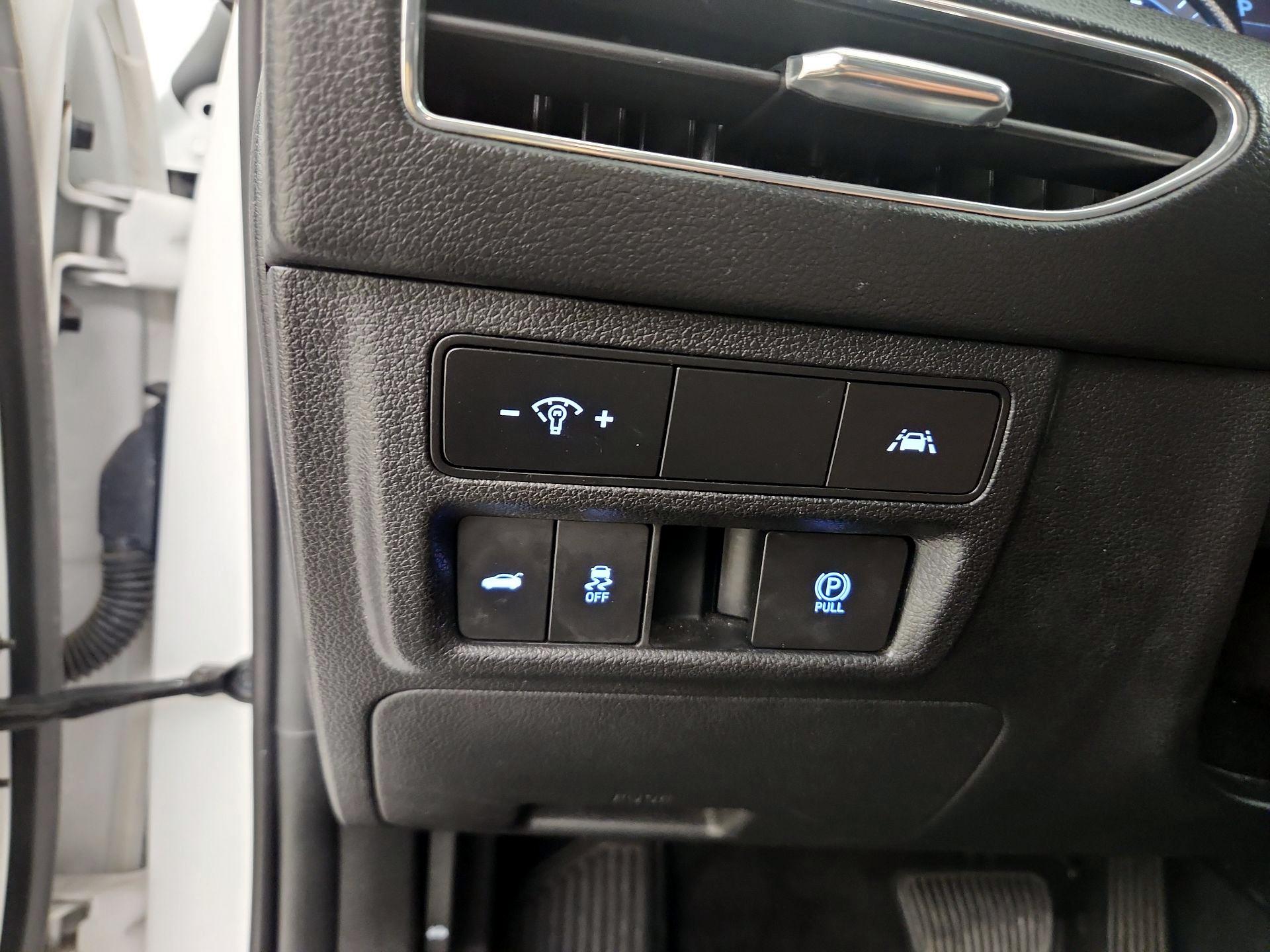 Thumbnail: 2023 Hyundai Sonata - 13