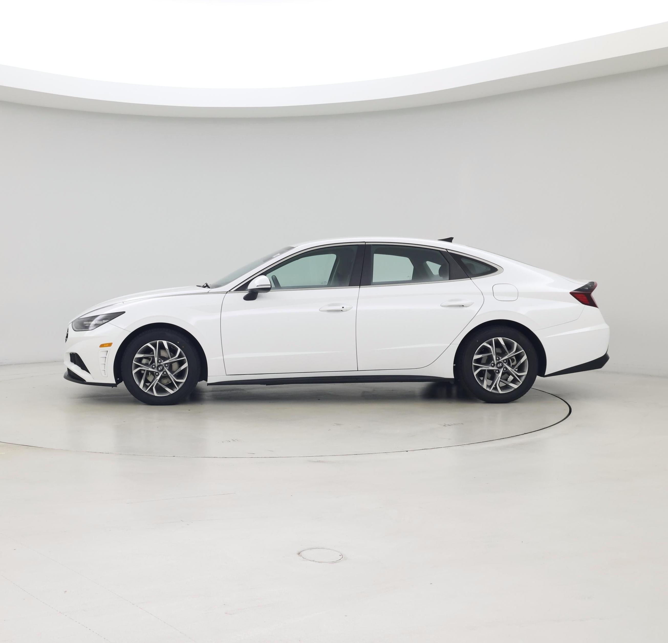 Thumbnail: 2023 Hyundai Sonata - 3