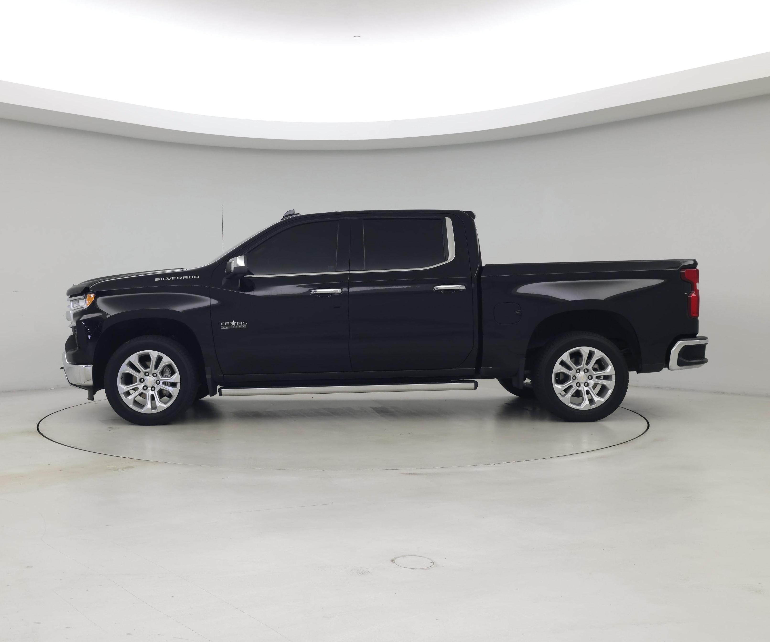 Thumbnail: 2024 Chevrolet Silverado 1500 - 3