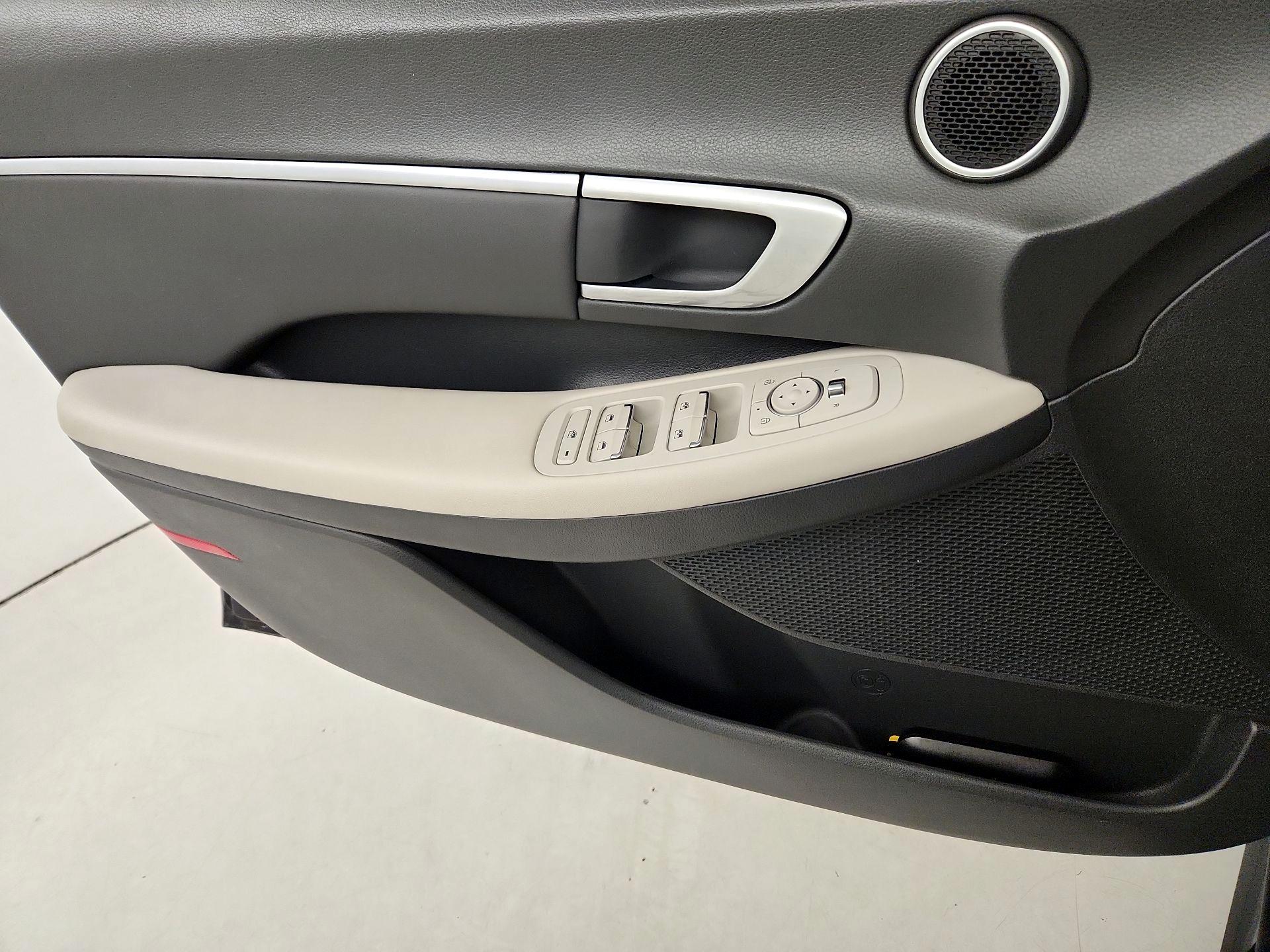 Thumbnail: 2023 Hyundai Sonata - 12