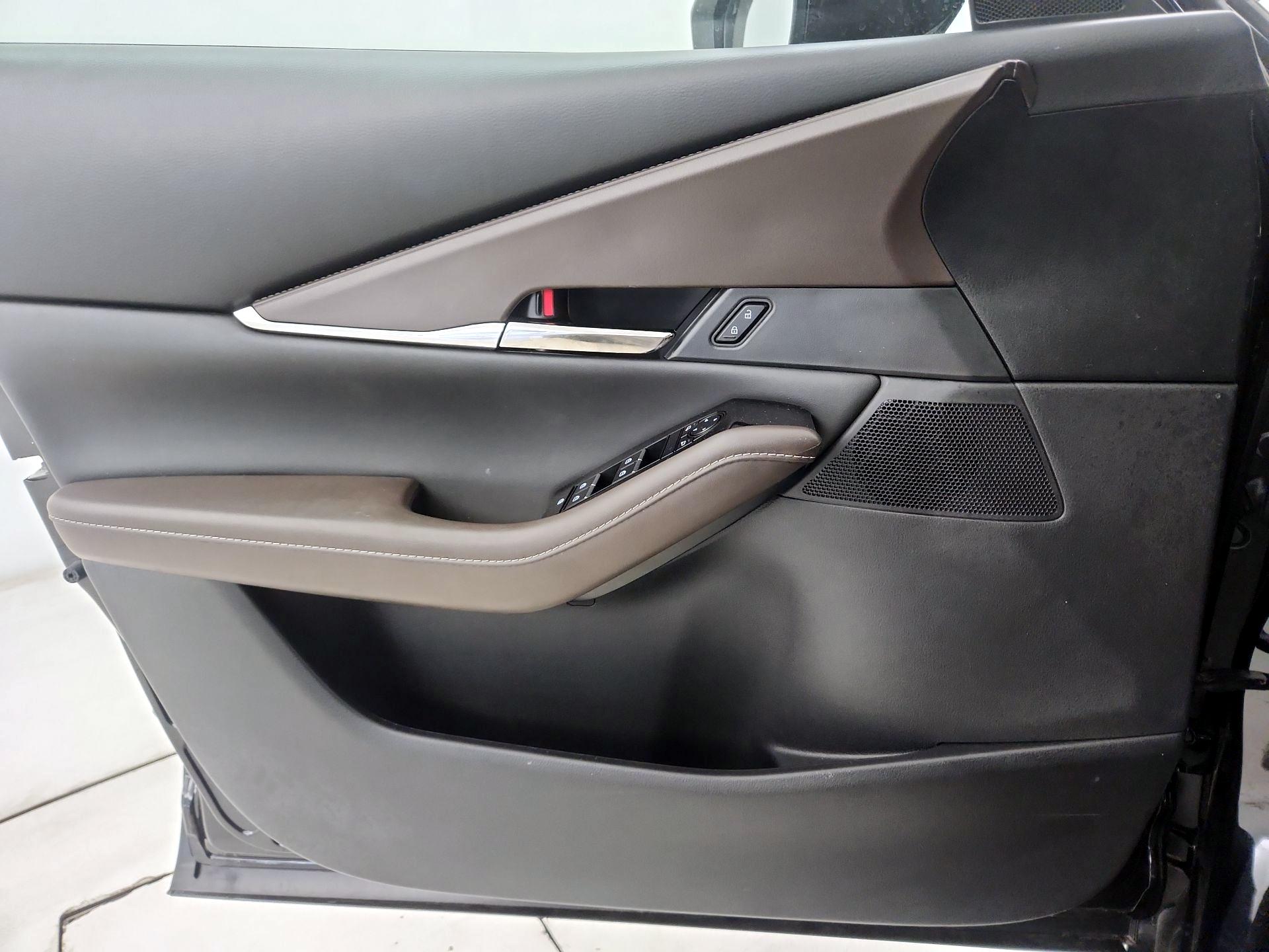 Thumbnail: 2022 Mazda CX-30 - 12