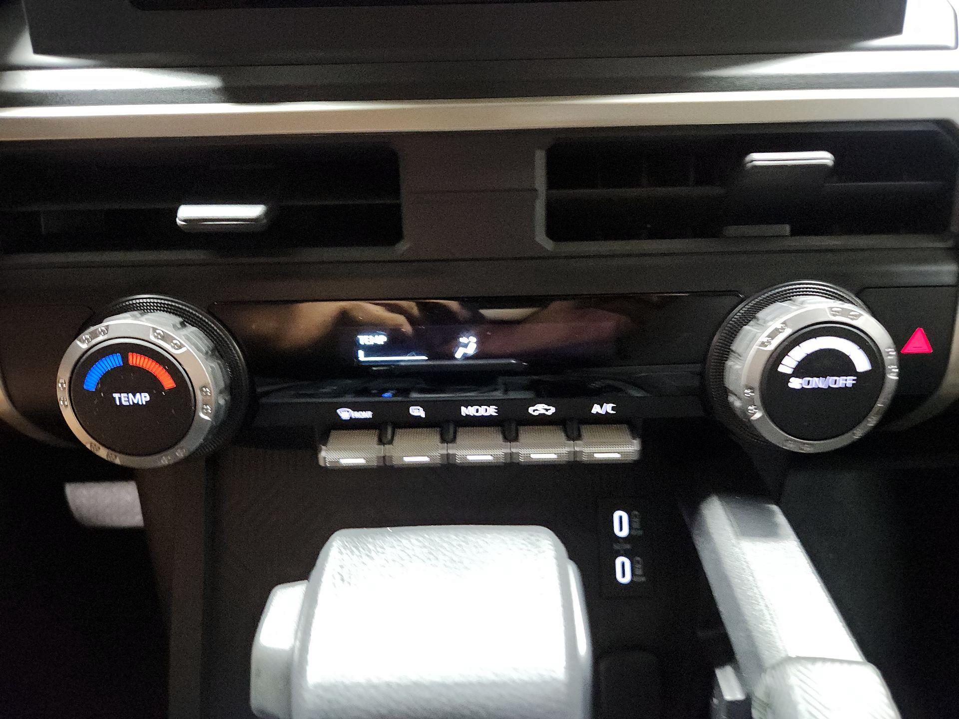 Thumbnail: 2024 Toyota Tacoma - 14