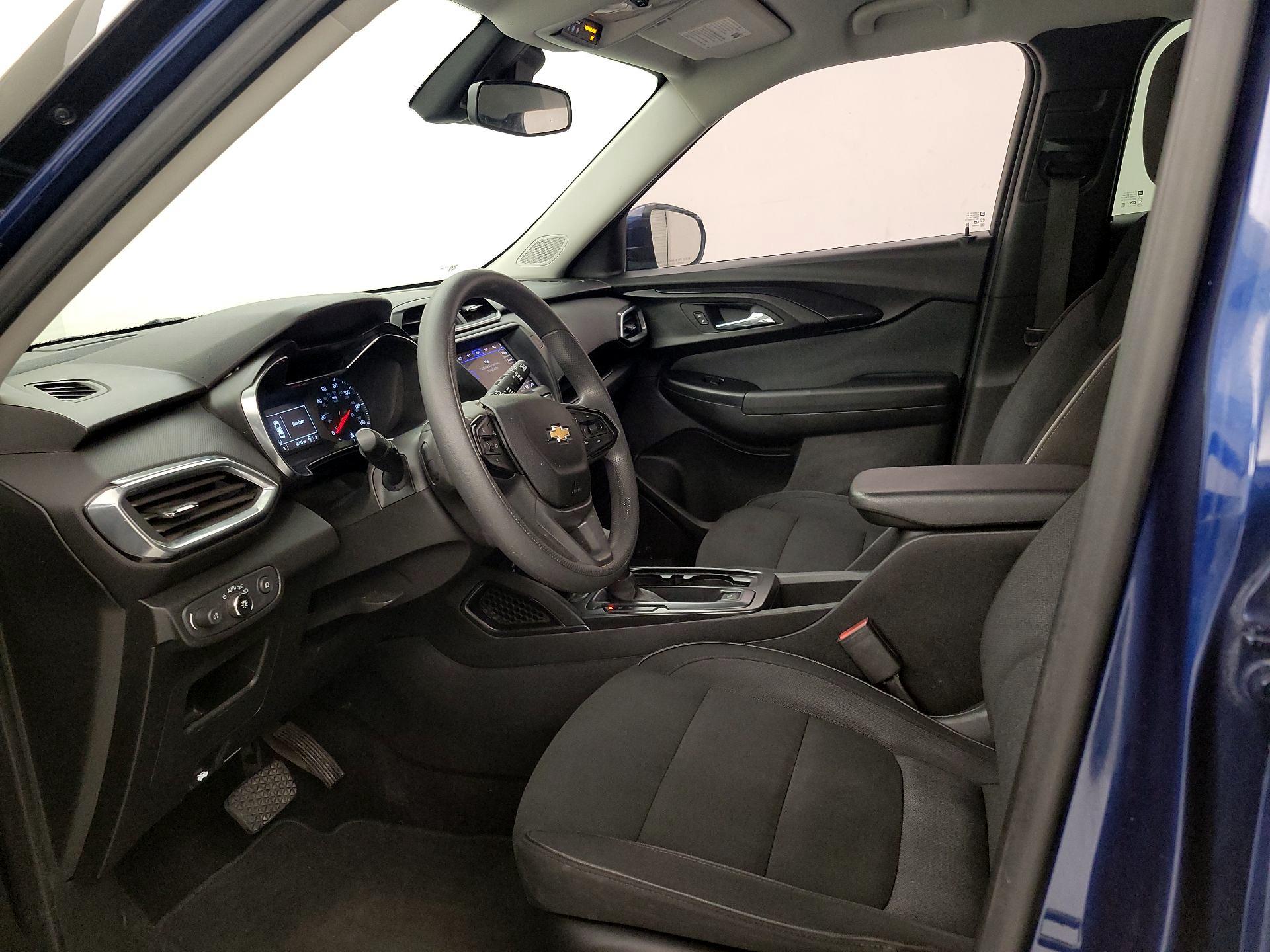 Thumbnail: 2023 Chevrolet TrailBlazer - 11