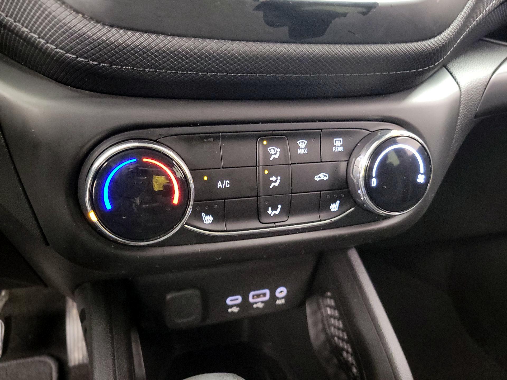 Thumbnail: 2023 Chevrolet TrailBlazer - 16