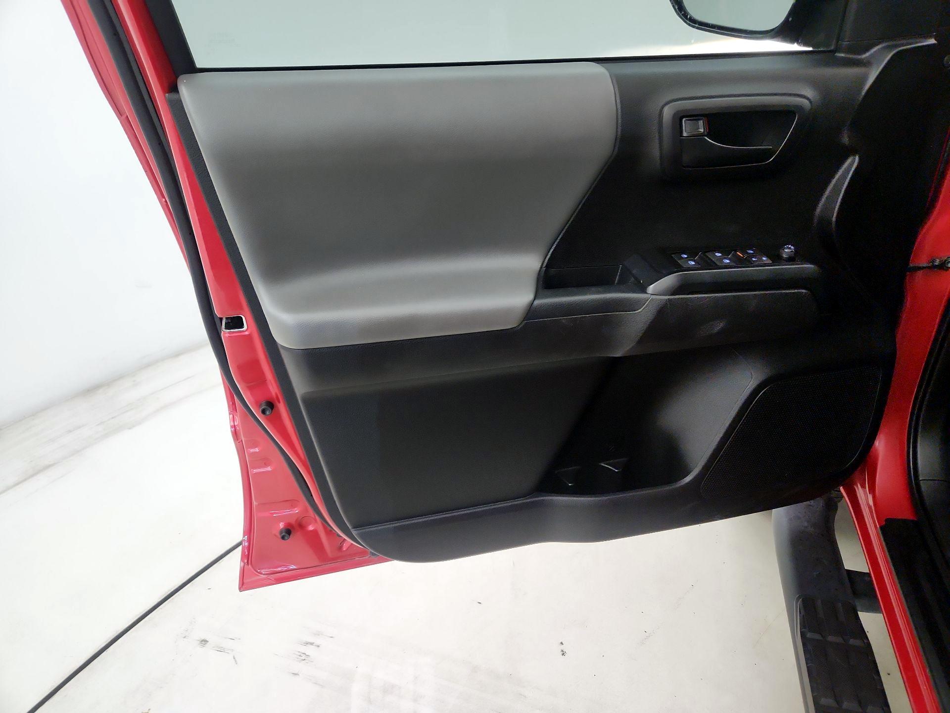 Thumbnail: 2023 Toyota Tacoma - 12