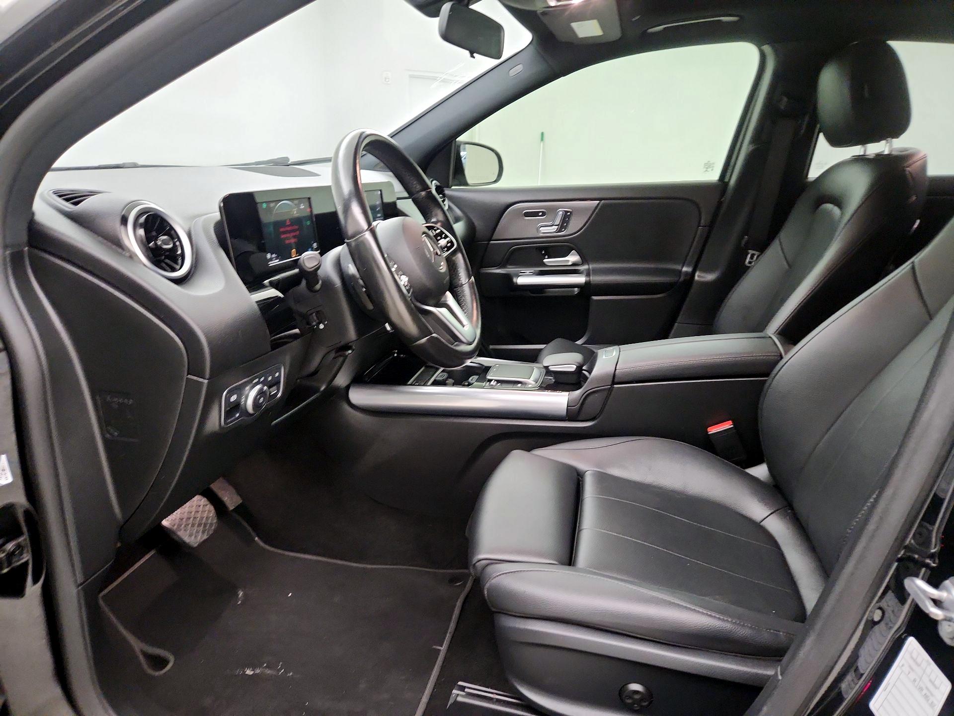 Thumbnail: 2023 Mercedes-Benz GLA - 11