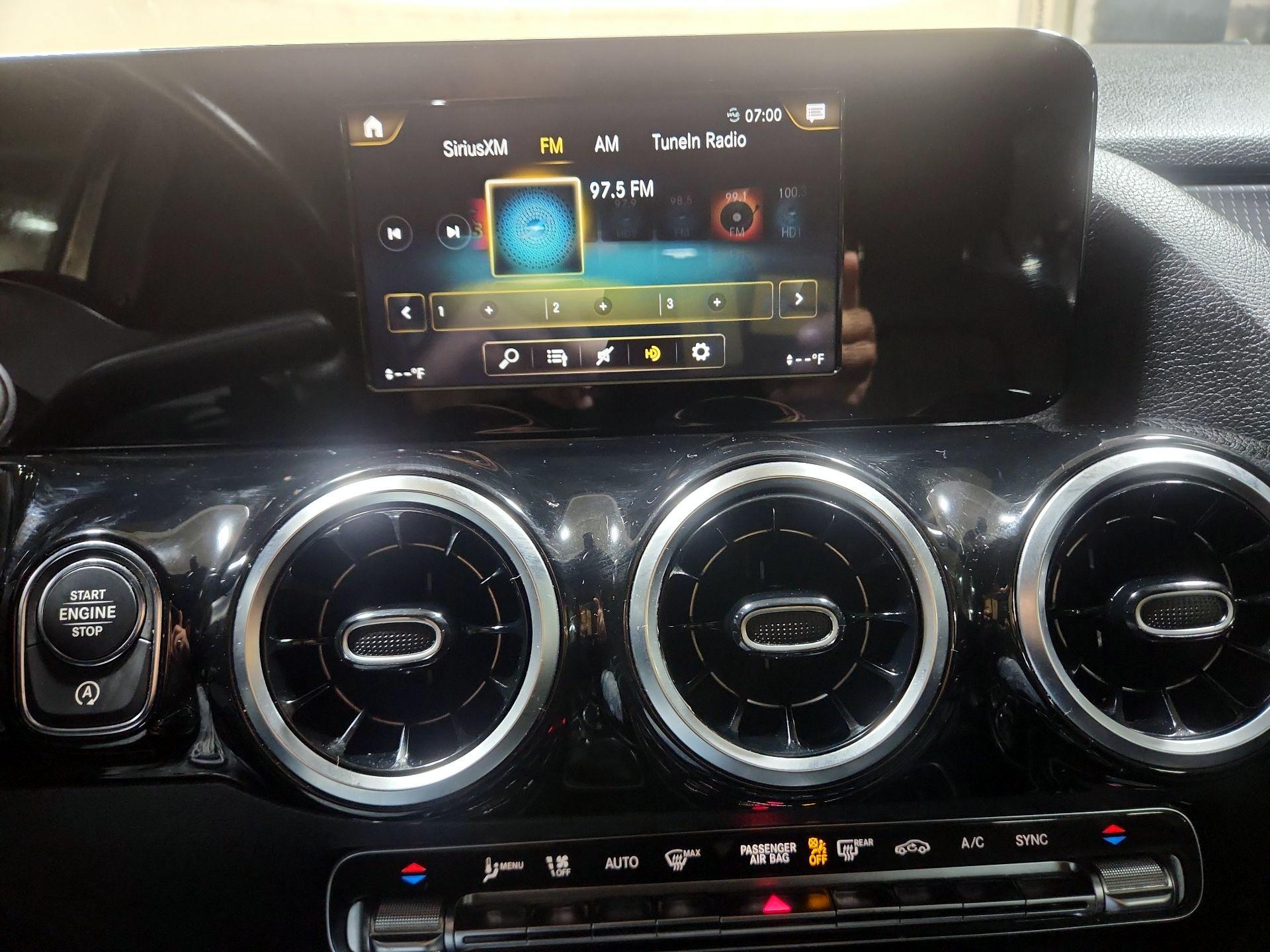 Thumbnail: 2023 Mercedes-Benz GLA - 13