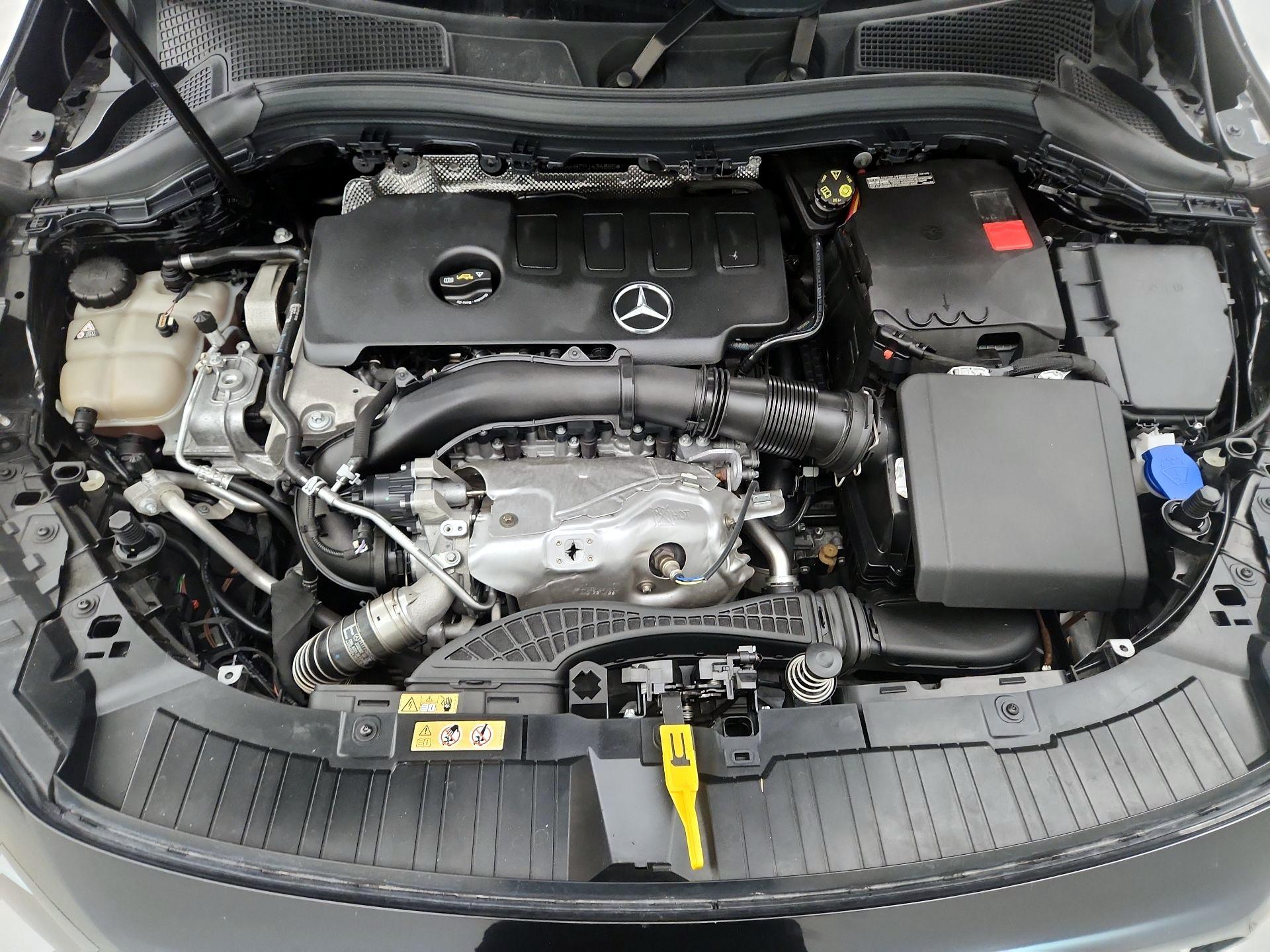 Thumbnail: 2023 Mercedes-Benz GLA - 17