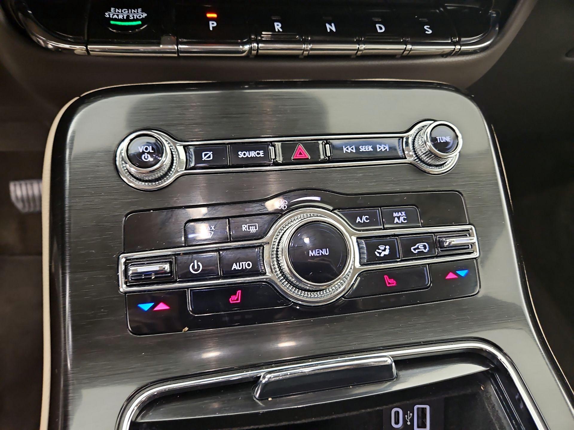 Thumbnail: 2022 Lincoln Nautilus - 16