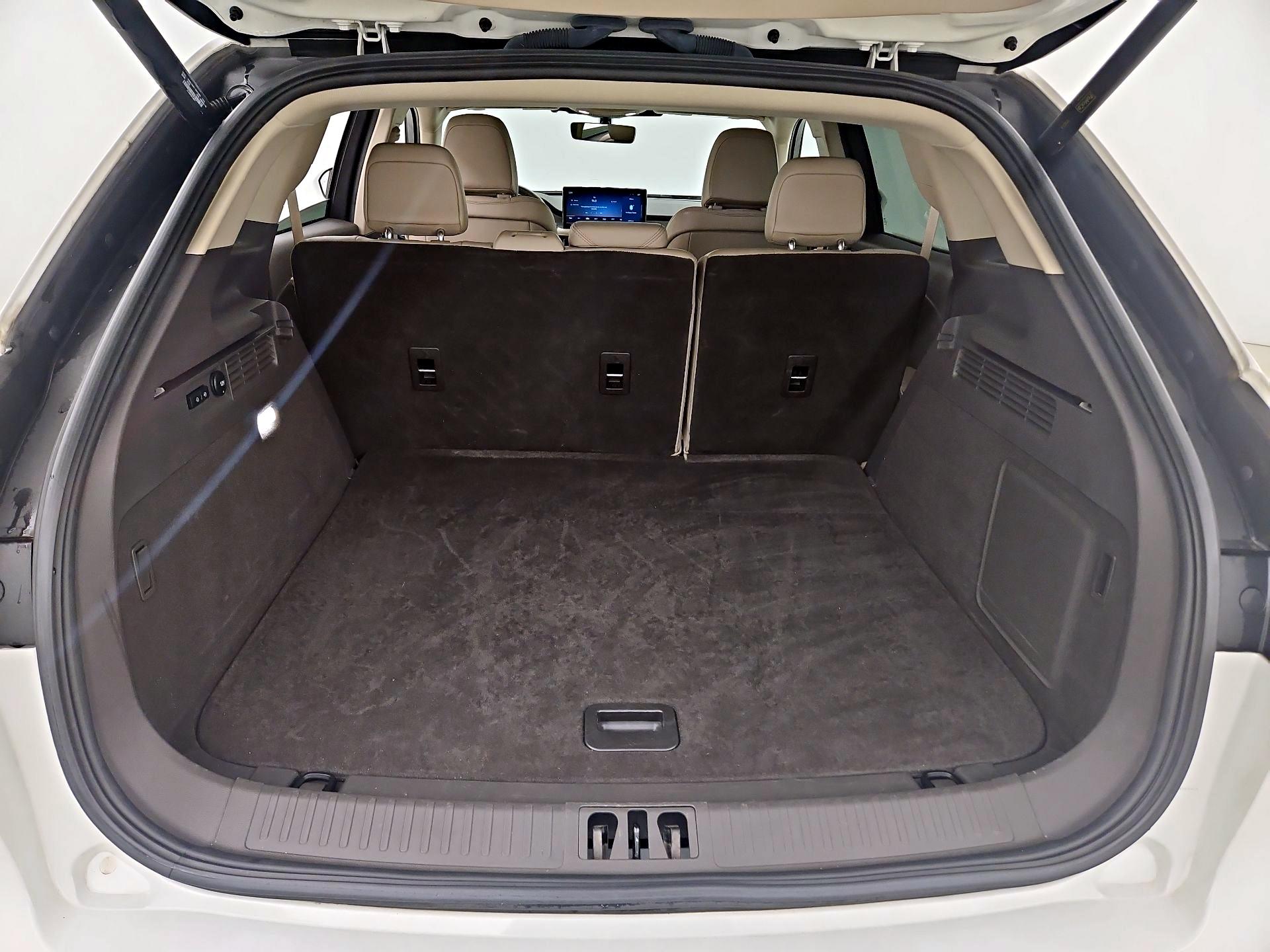 Thumbnail: 2022 Lincoln Nautilus - 20