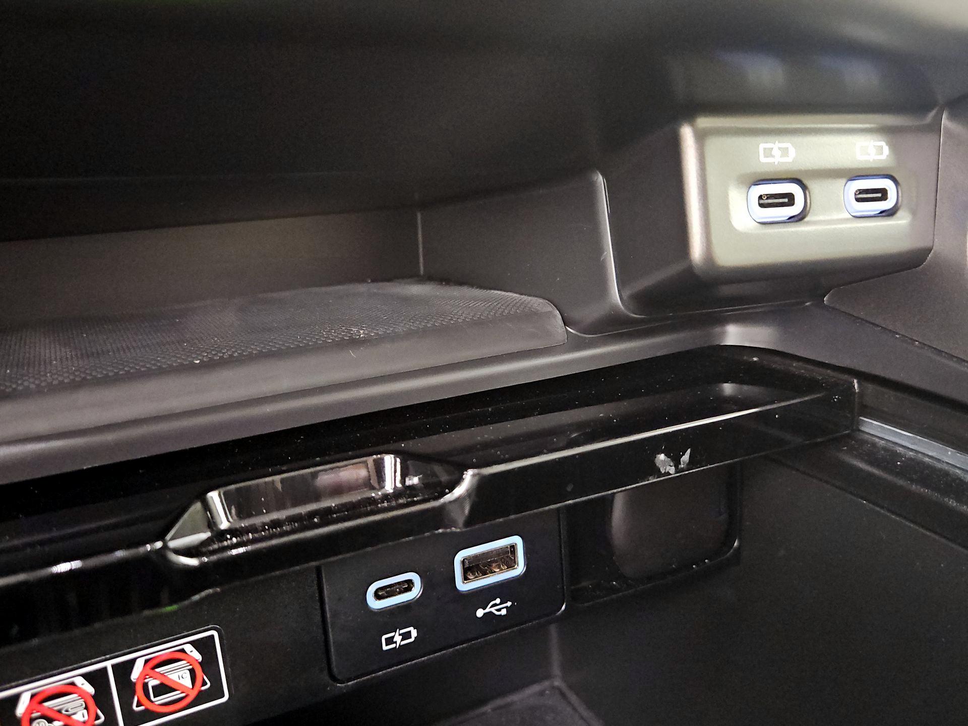 Thumbnail: 2024 Lexus RX - 19