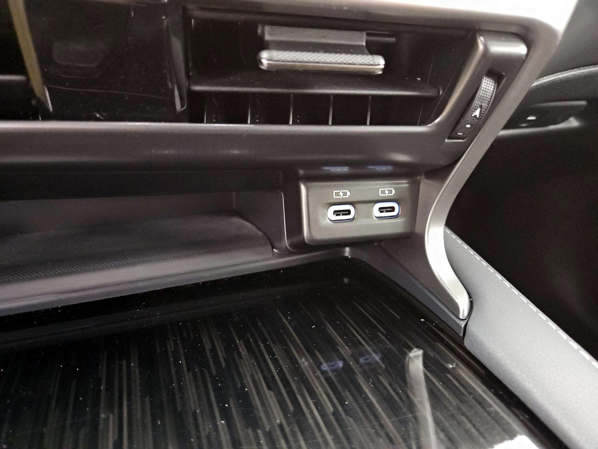 Thumbnail: 2024 Lexus RX - 18