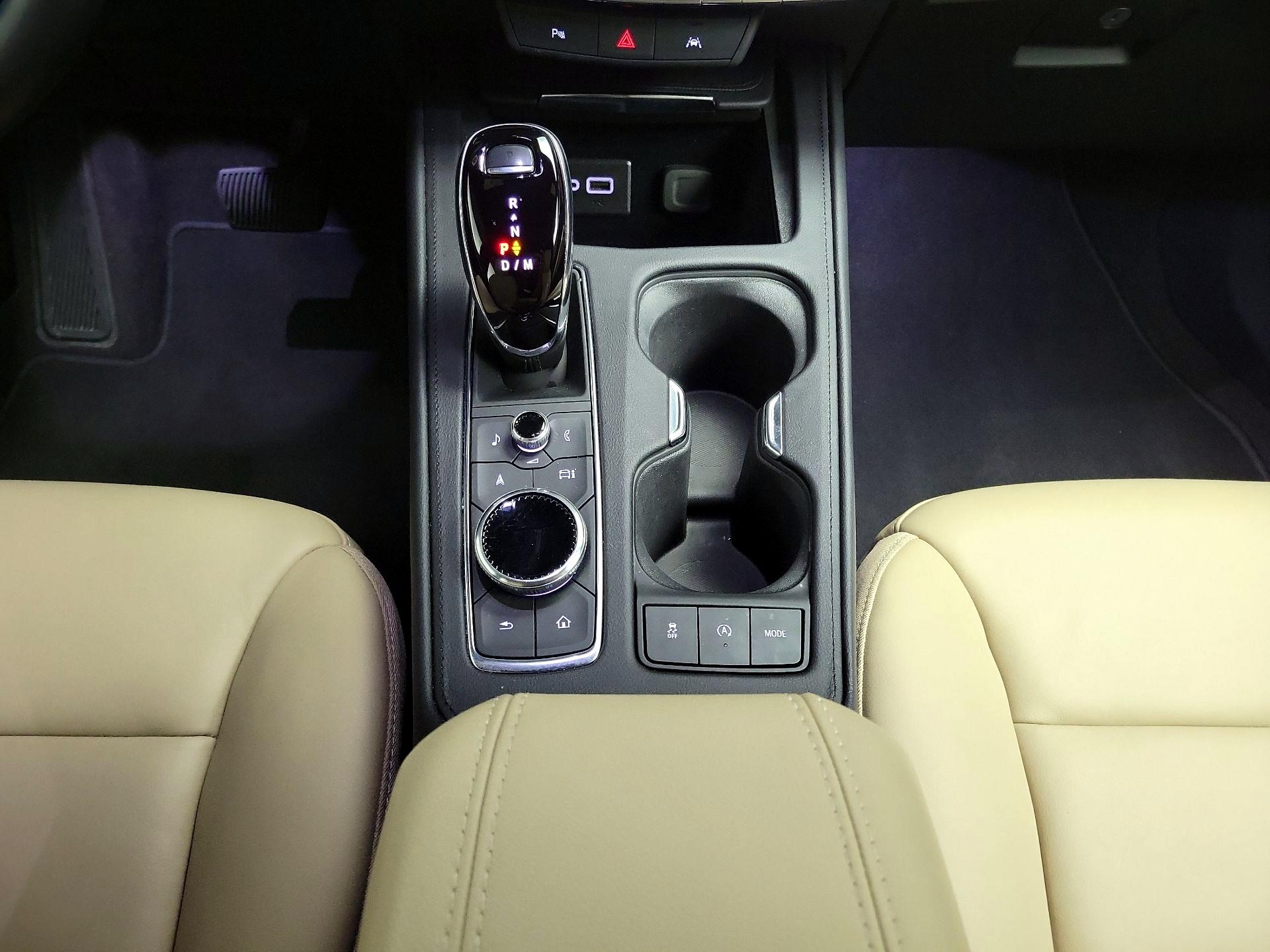 Thumbnail: 2024 Cadillac XT4 - 17