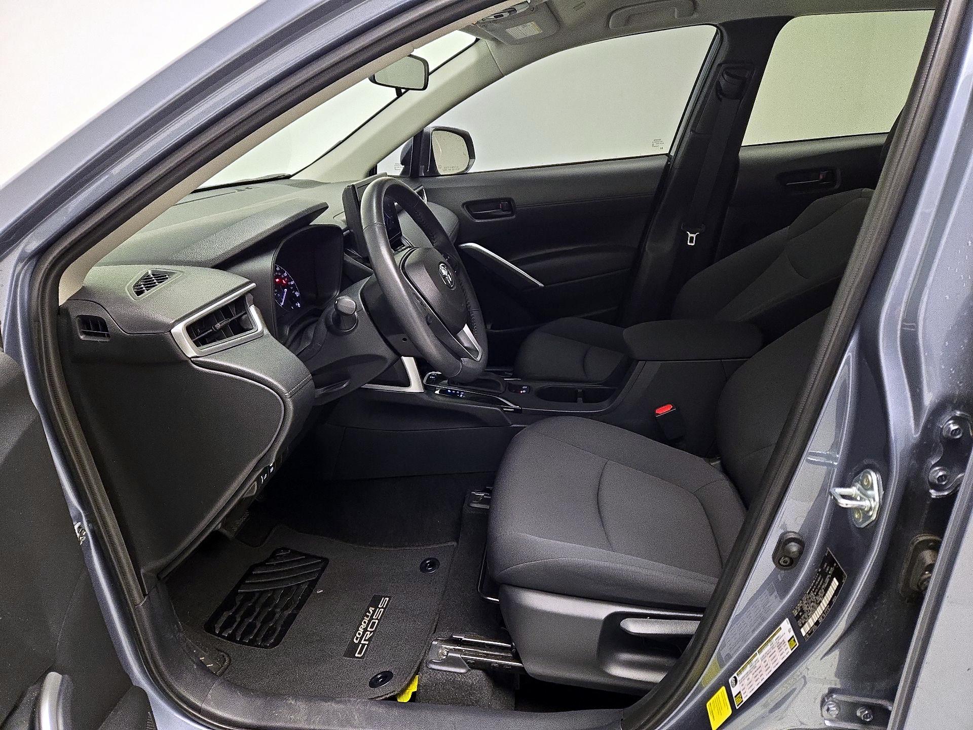 Thumbnail: 2023 Toyota Corolla Cross - 11