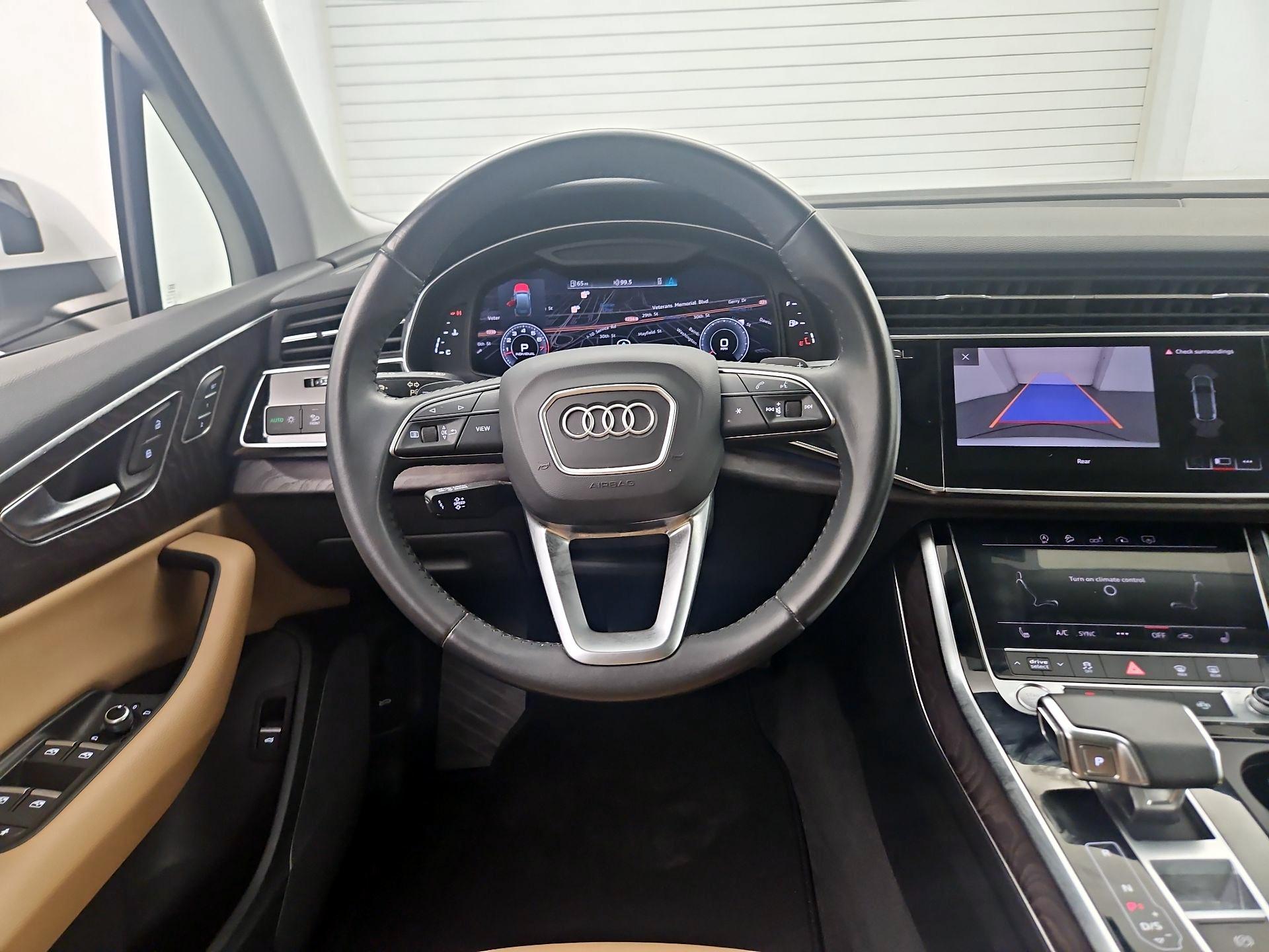 Thumbnail: 2020 Audi Q7 - 10
