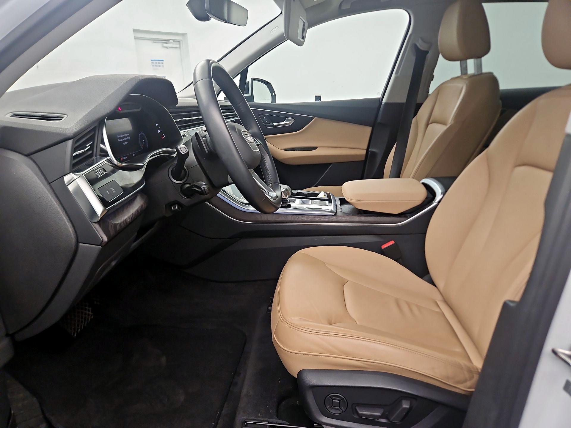 Thumbnail: 2020 Audi Q7 - 11