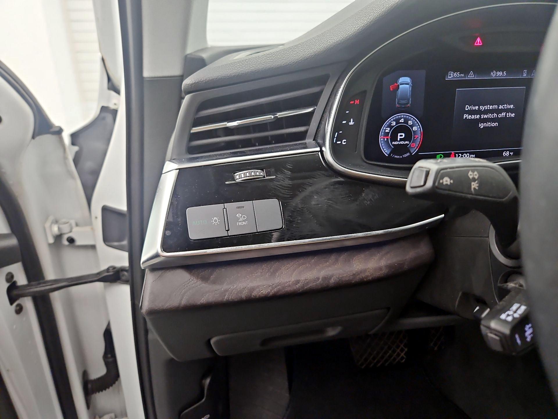 Thumbnail: 2020 Audi Q7 - 13