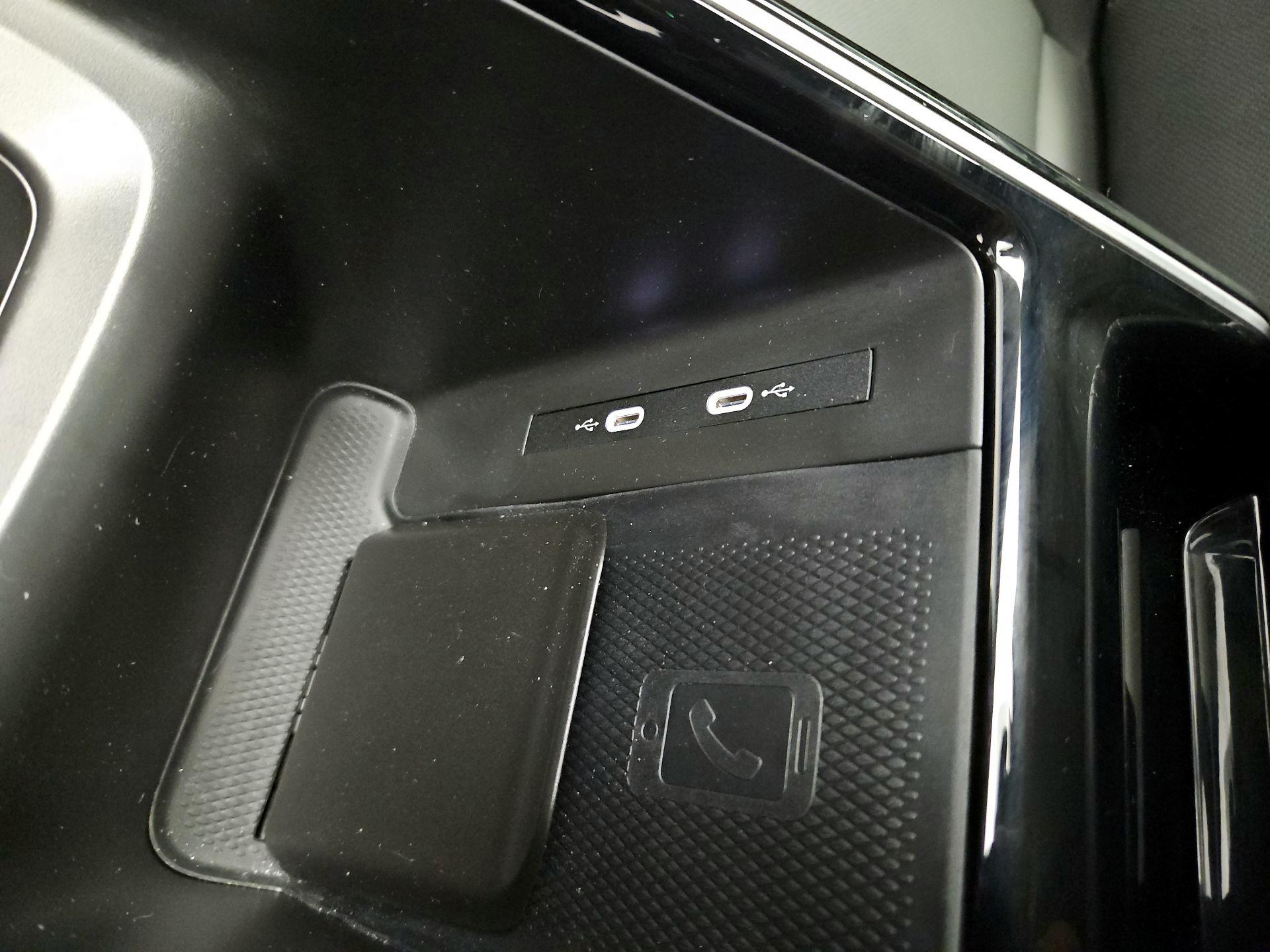 Thumbnail: 2023 Volkswagen ID.4 - 18