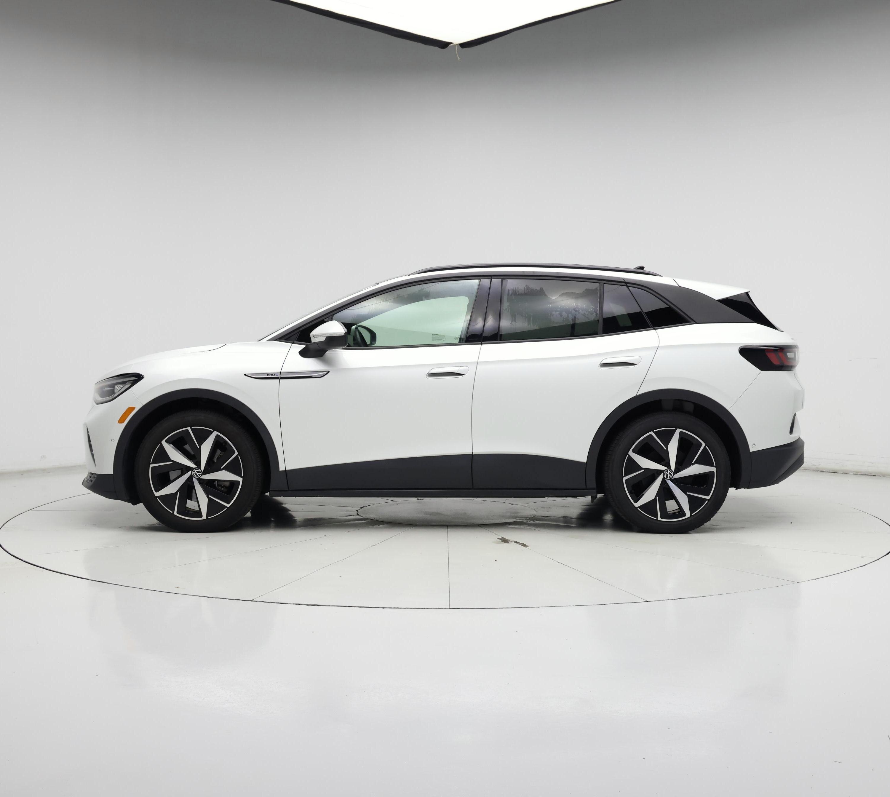 Thumbnail: 2023 Volkswagen ID.4 - 3