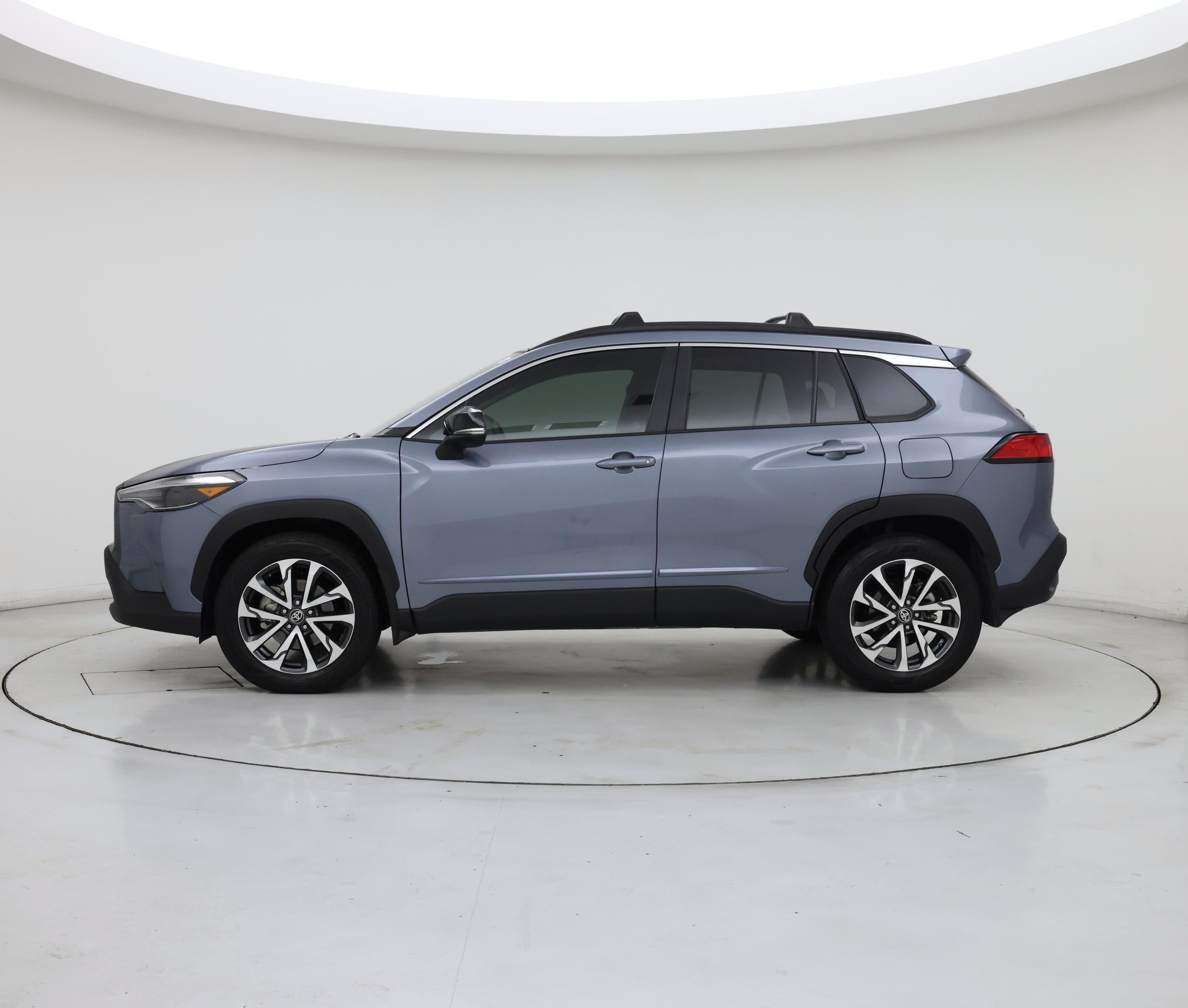 Thumbnail: 2025 Toyota Corolla Cross - 3