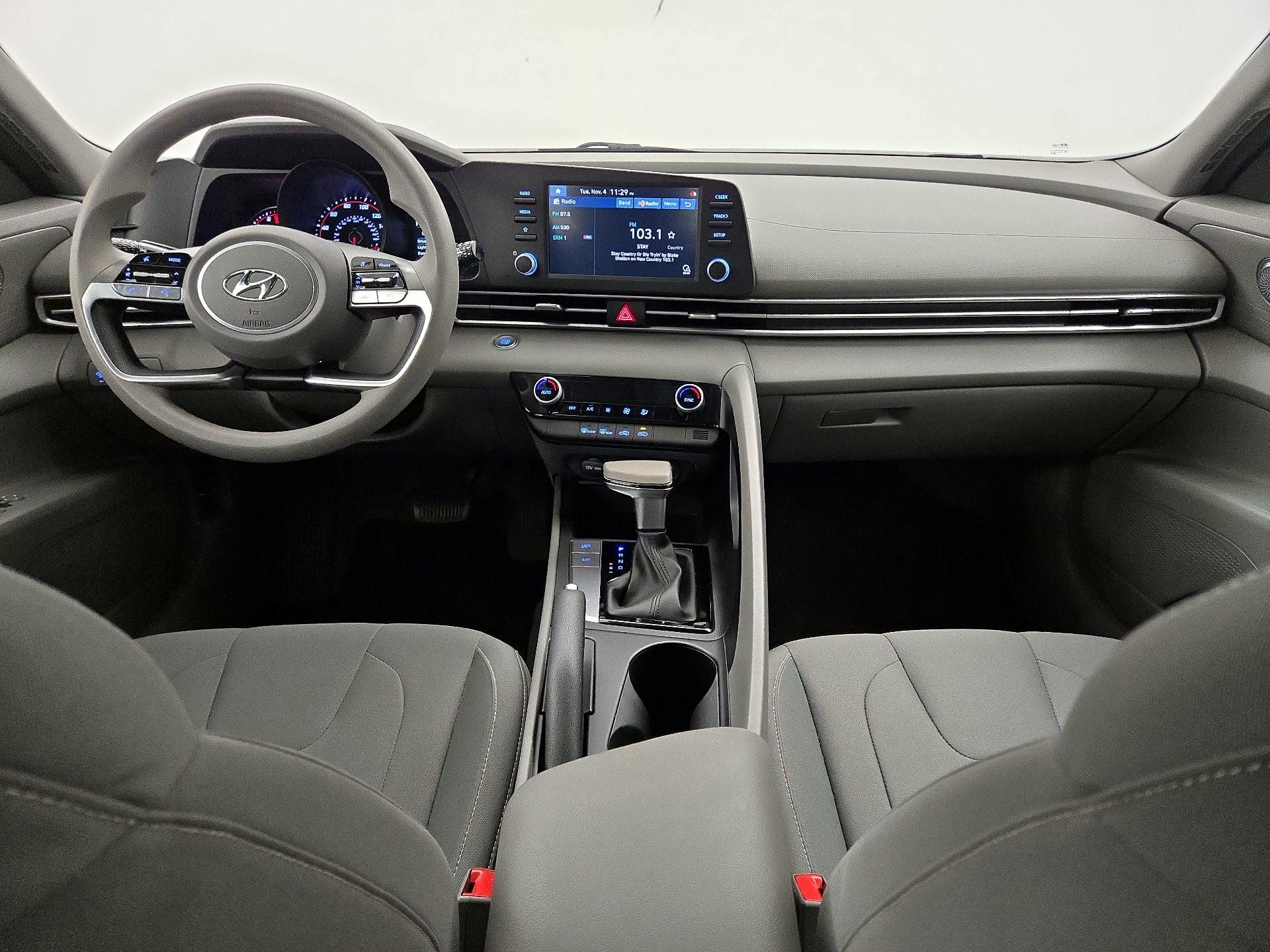 Thumbnail: 2022 Hyundai Elantra - 9