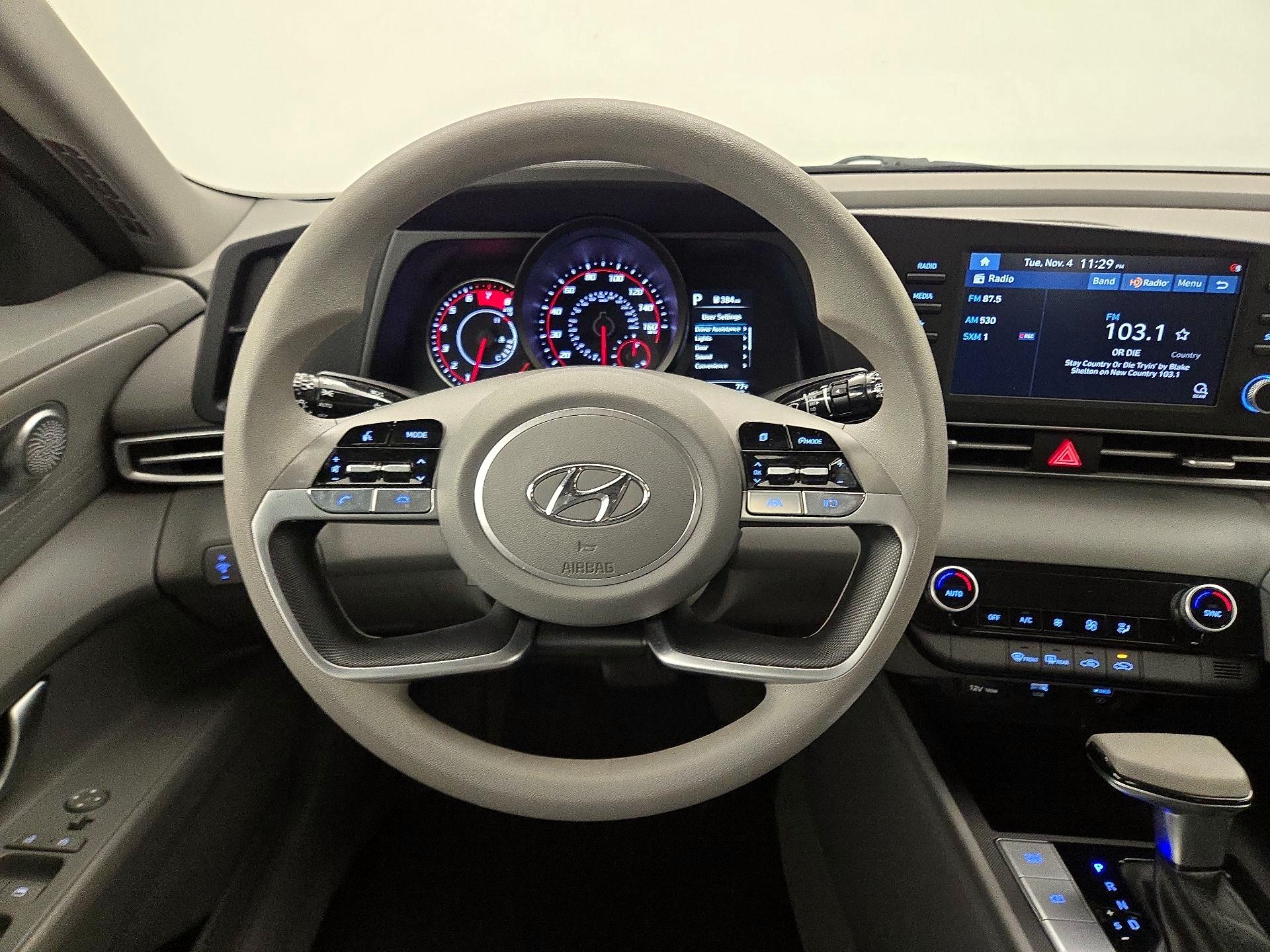 Thumbnail: 2022 Hyundai Elantra - 10