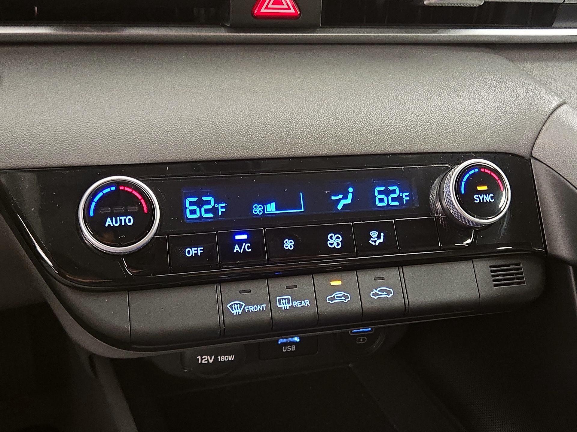 Thumbnail: 2022 Hyundai Elantra - 16