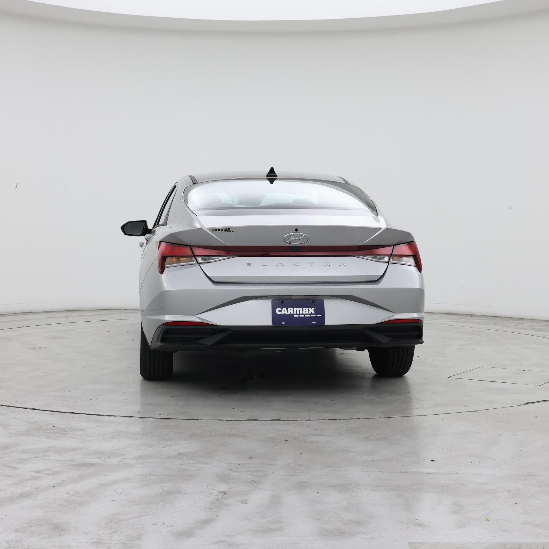 Thumbnail: 2022 Hyundai Elantra - 6