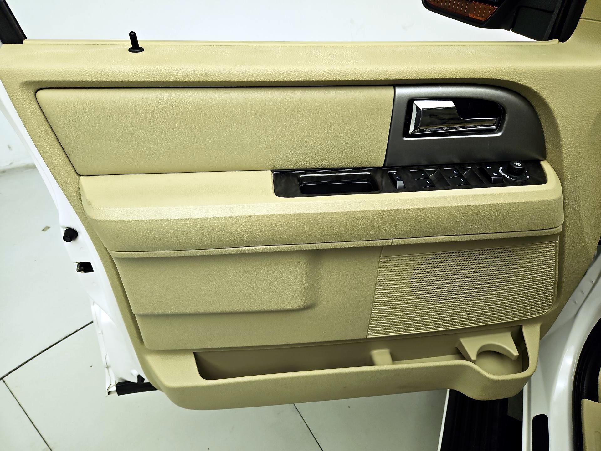 Thumbnail: 2015 Ford Expedition EL - 12