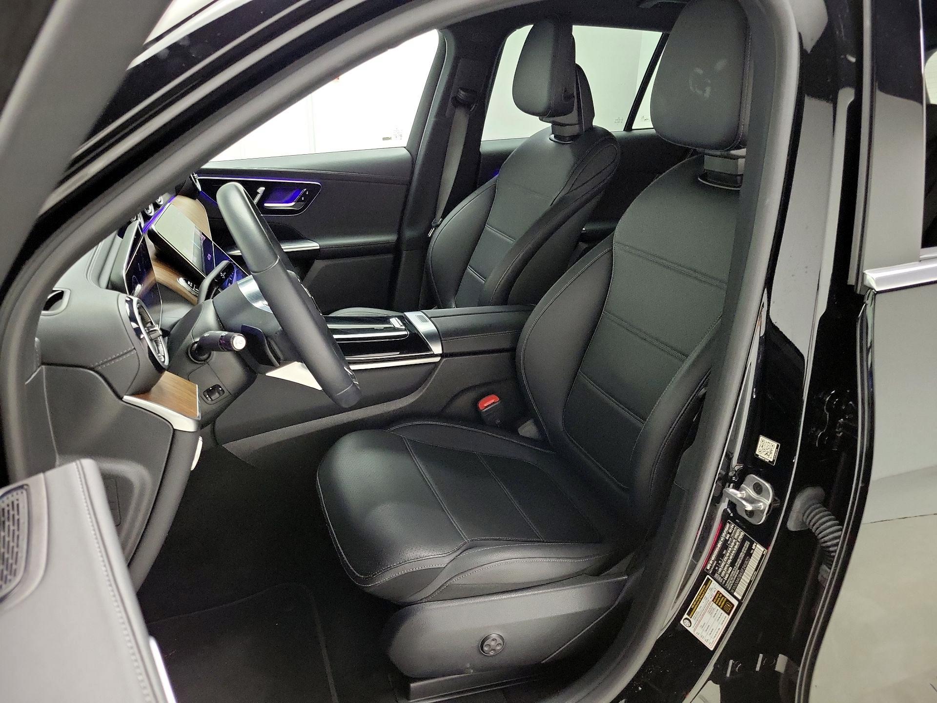 Thumbnail: 2025 Mercedes-Benz GLC - 11