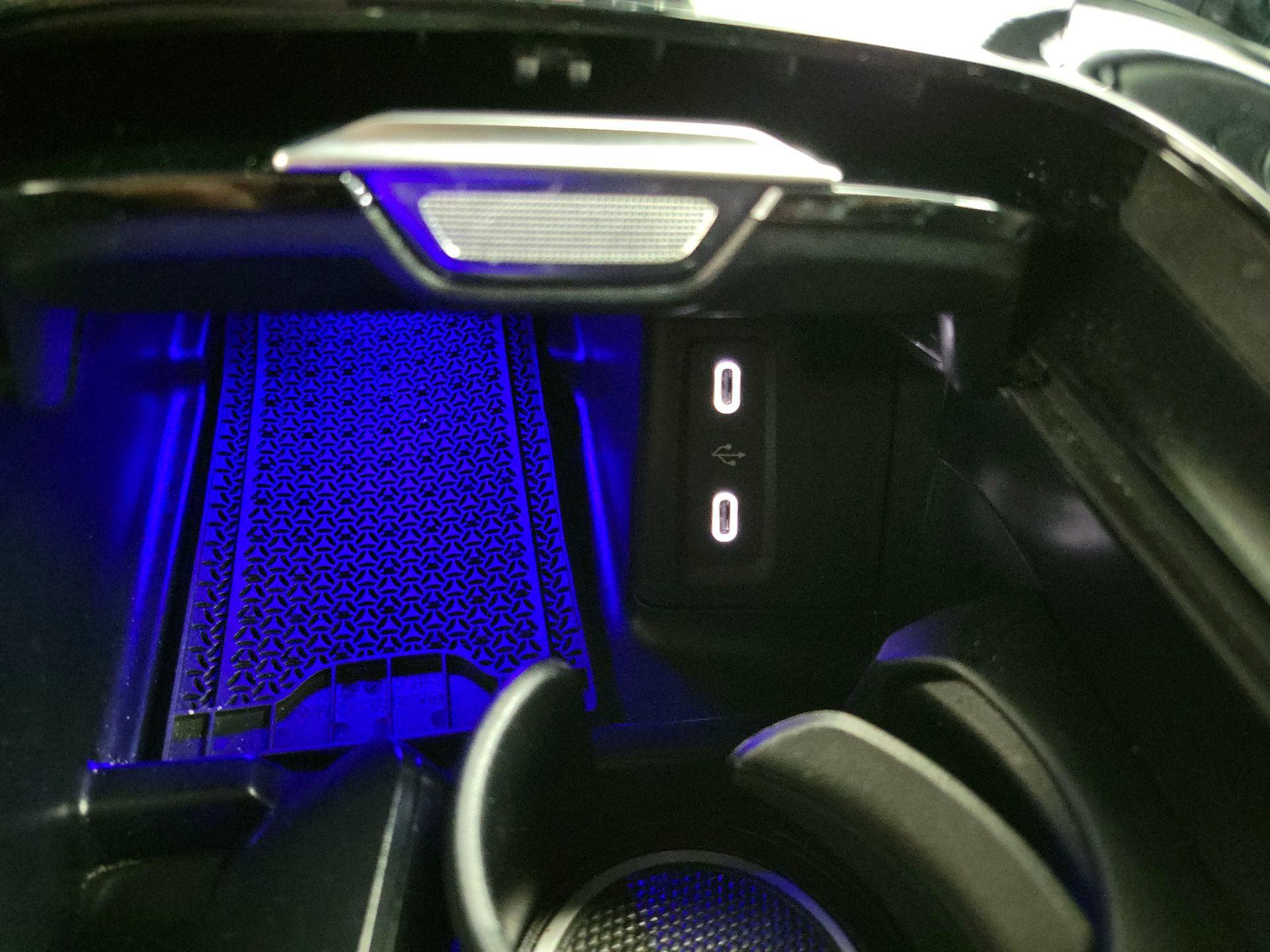 Thumbnail: 2025 Mercedes-Benz GLC - 19