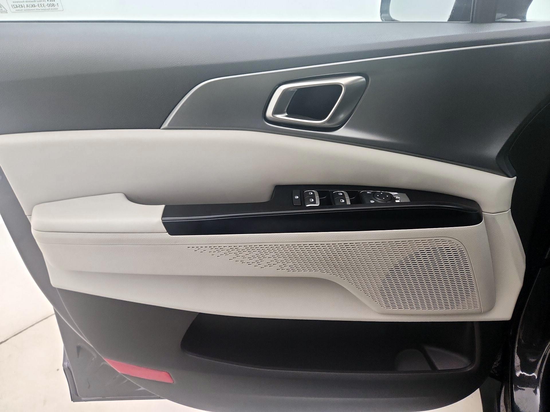 Thumbnail: 2024 Kia Carnival - 12