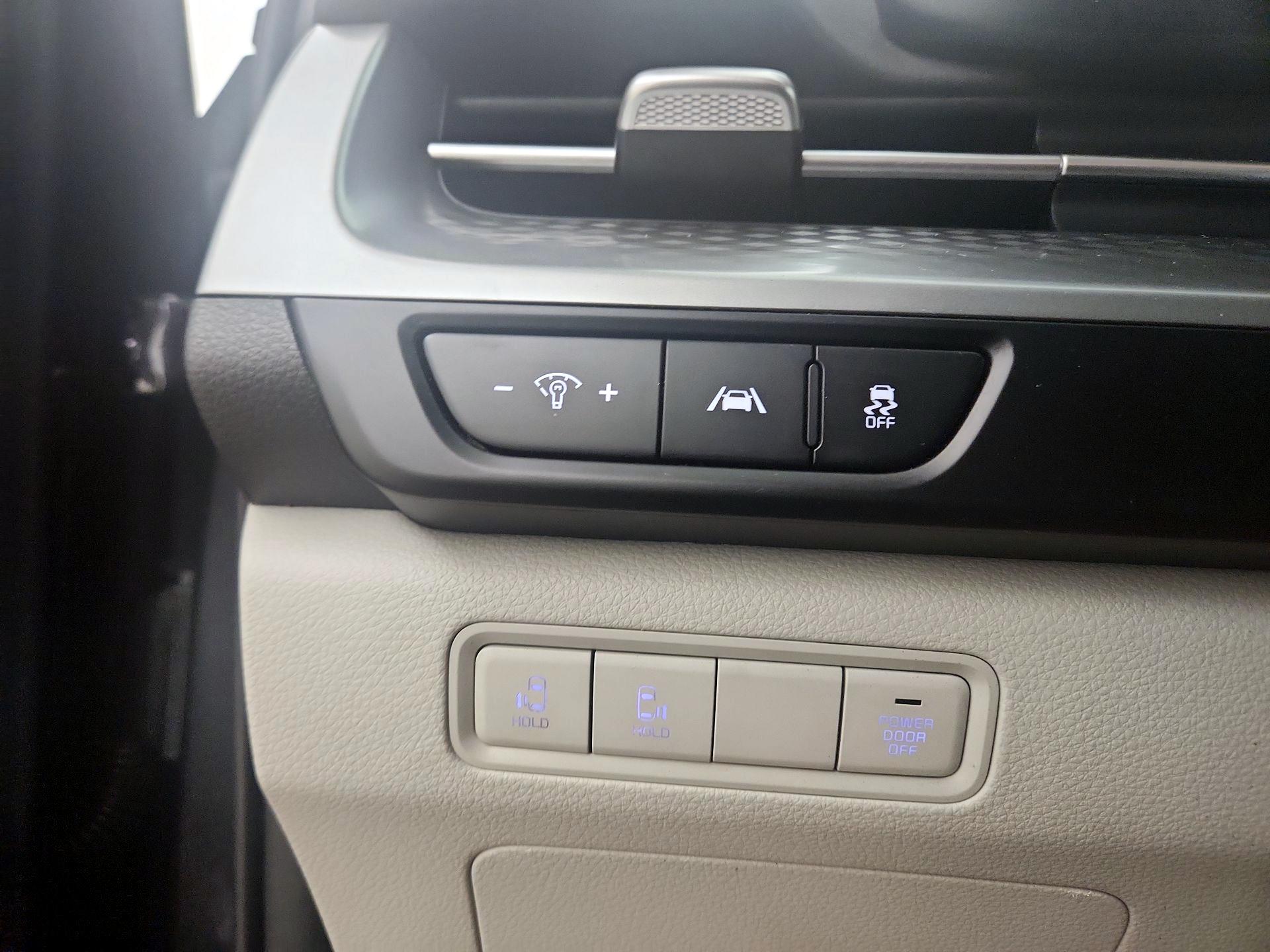 Thumbnail: 2024 Kia Carnival - 13