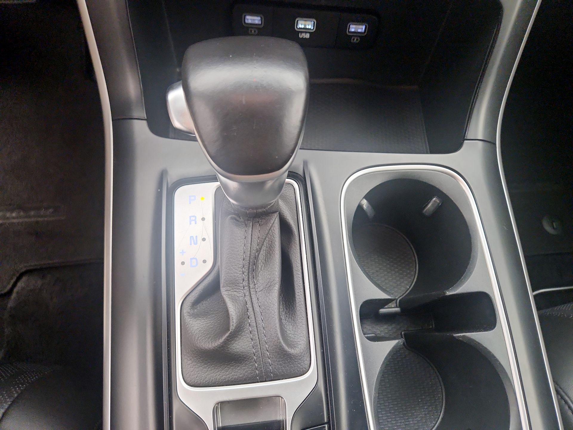 Thumbnail: 2024 Kia Carnival - 17